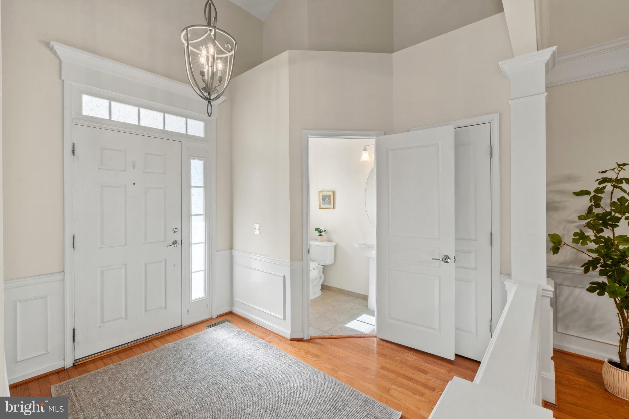 HEARTHSTONE AT VILLAGE CREST CONDOMINIUMS - Residential