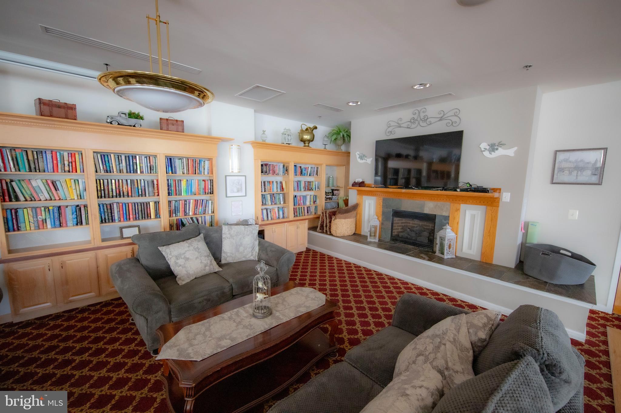 HEARTHSTONE AT VILLAGE CREST CONDOMINIUMS - Residential