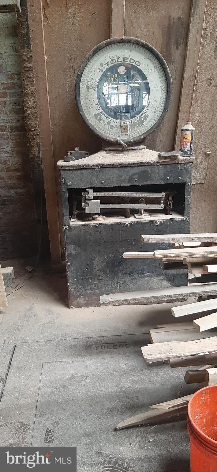 ALLEGHENY WEST - Commercial Sale