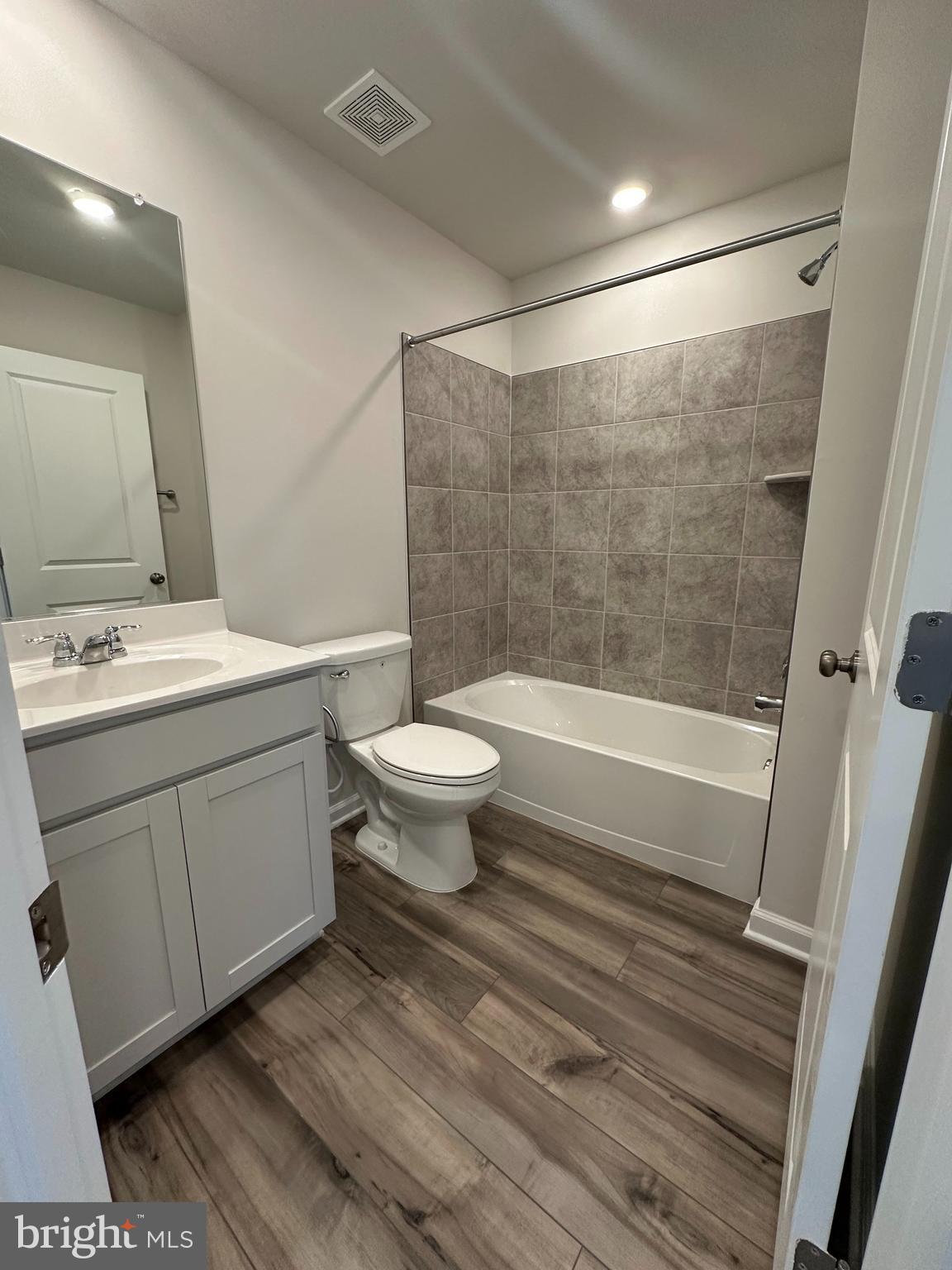 SHENANDOAH SPRINGS - Residential Lease