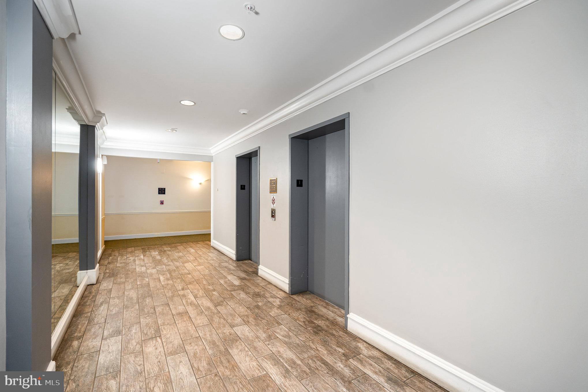 WORLDGATE CONDO - Residential