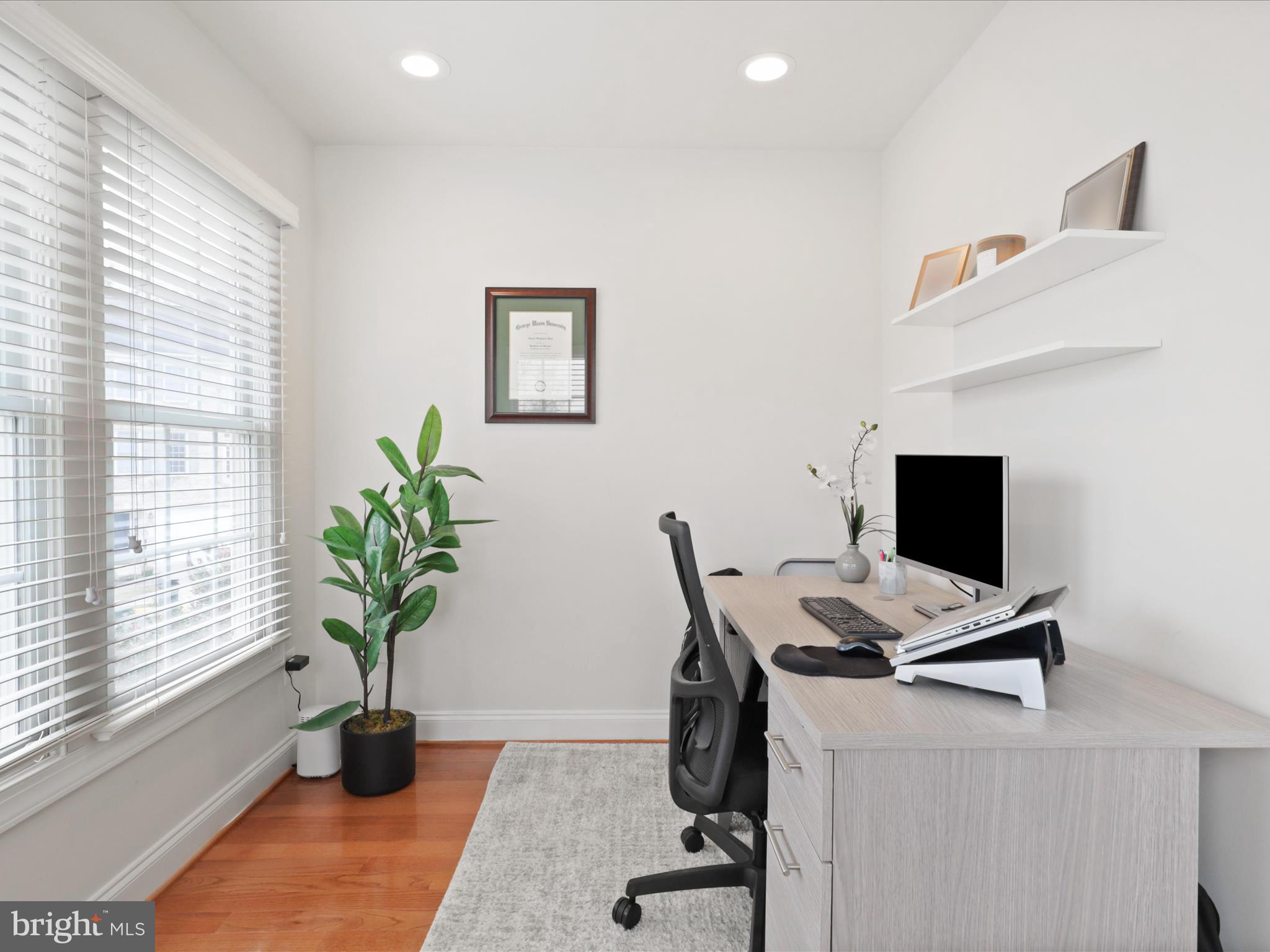 LORTON VALLEY NORTH - Residential