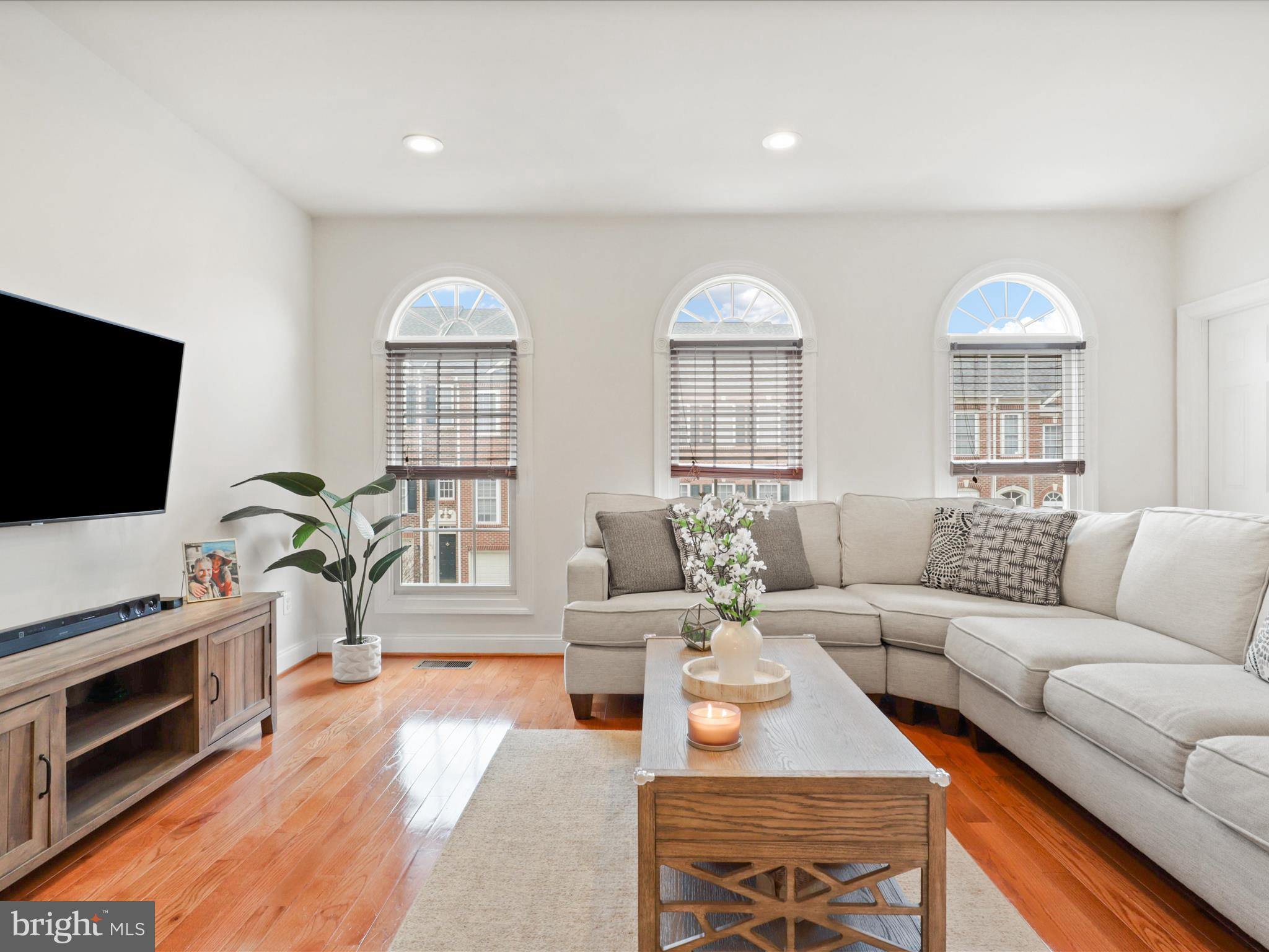 LORTON VALLEY NORTH - Residential