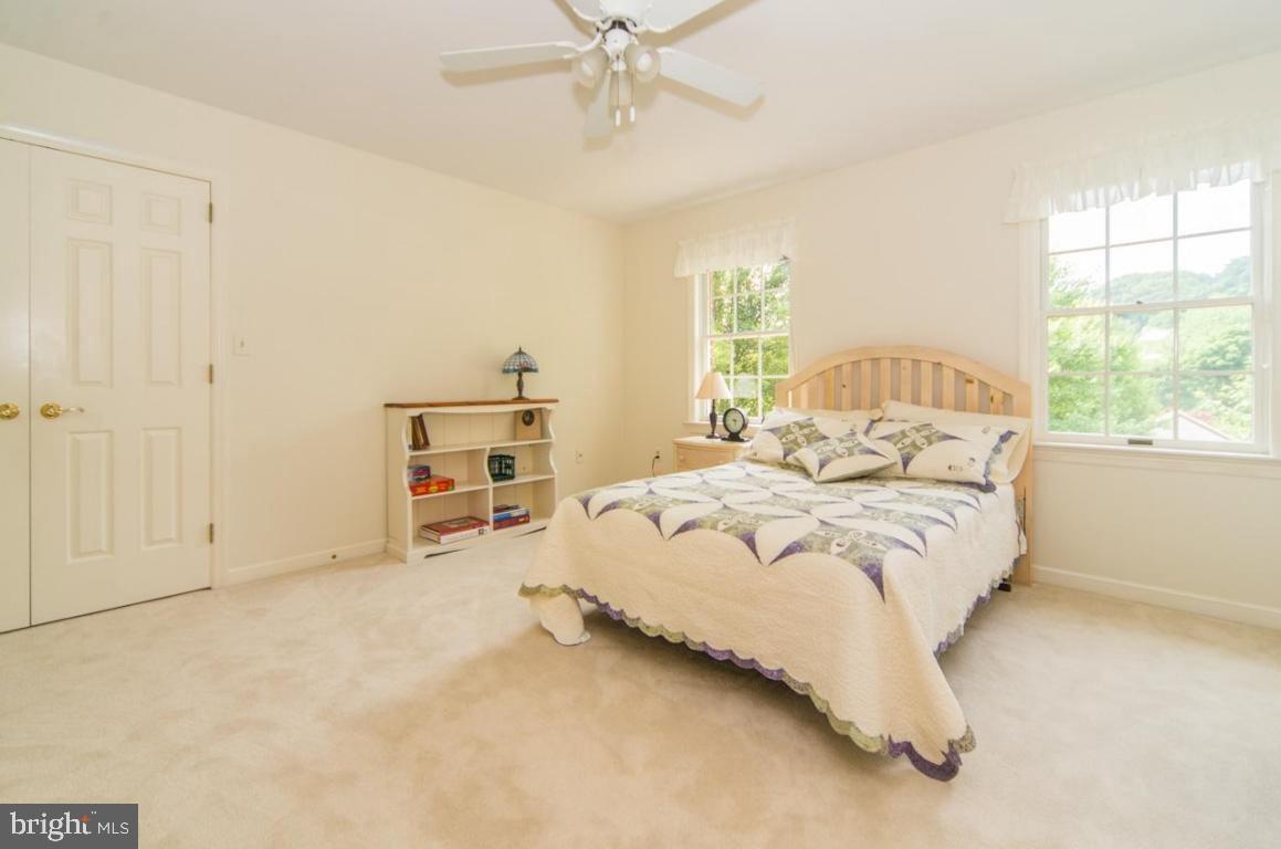 SCHOOL LANE HILLS ESTATES - Residential