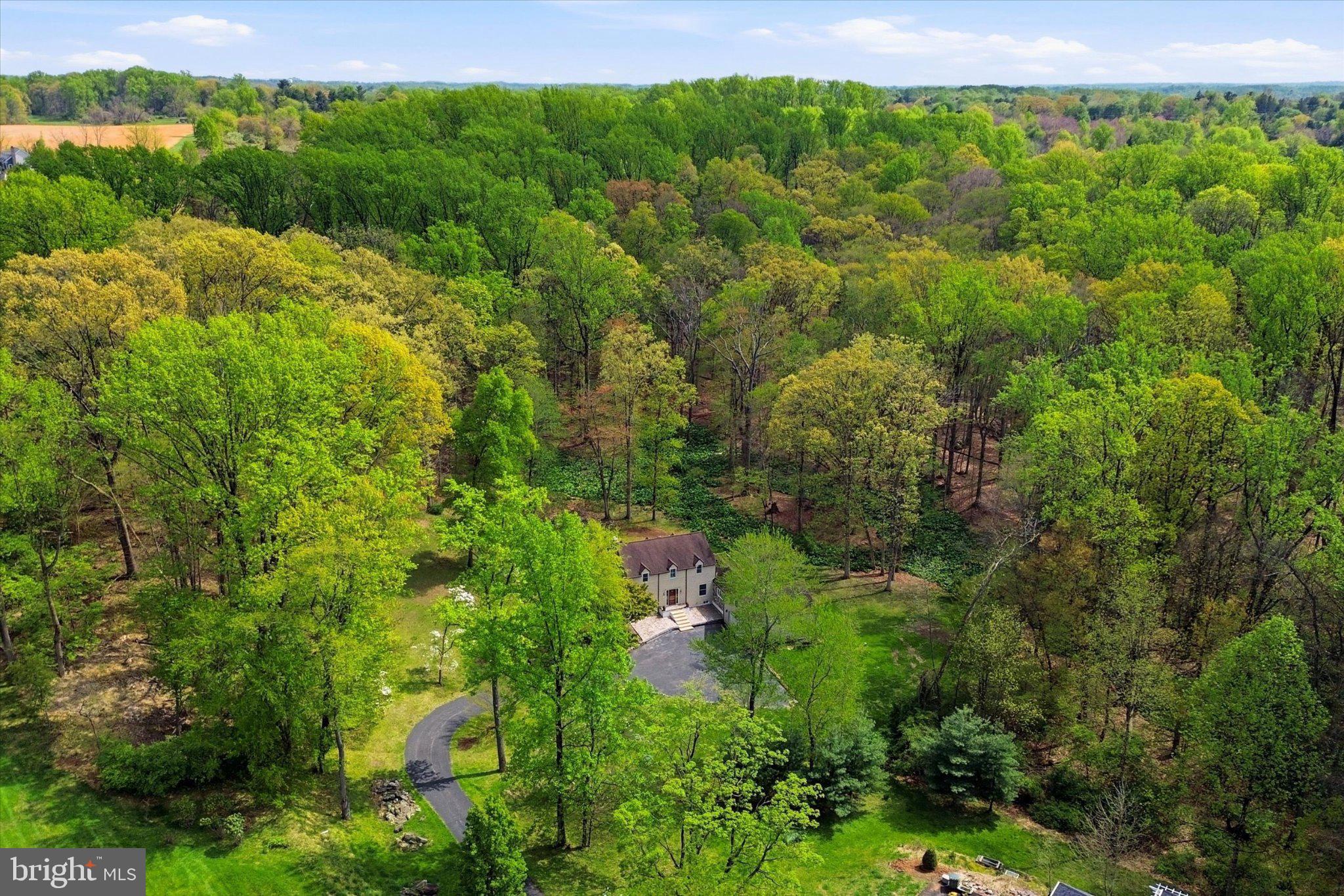 OKEHOCKING HILLS - Residential
