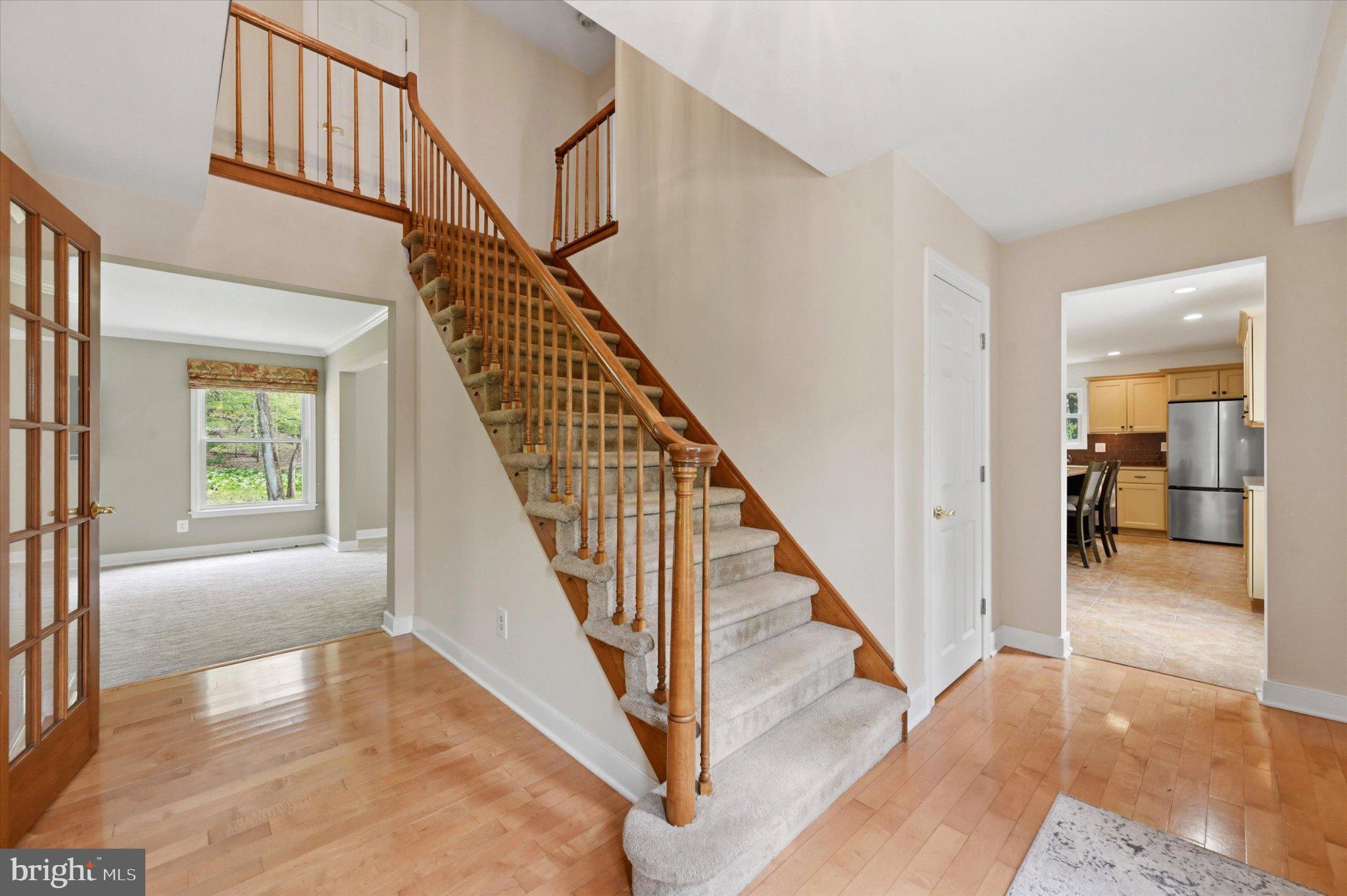 OKEHOCKING HILLS - Residential