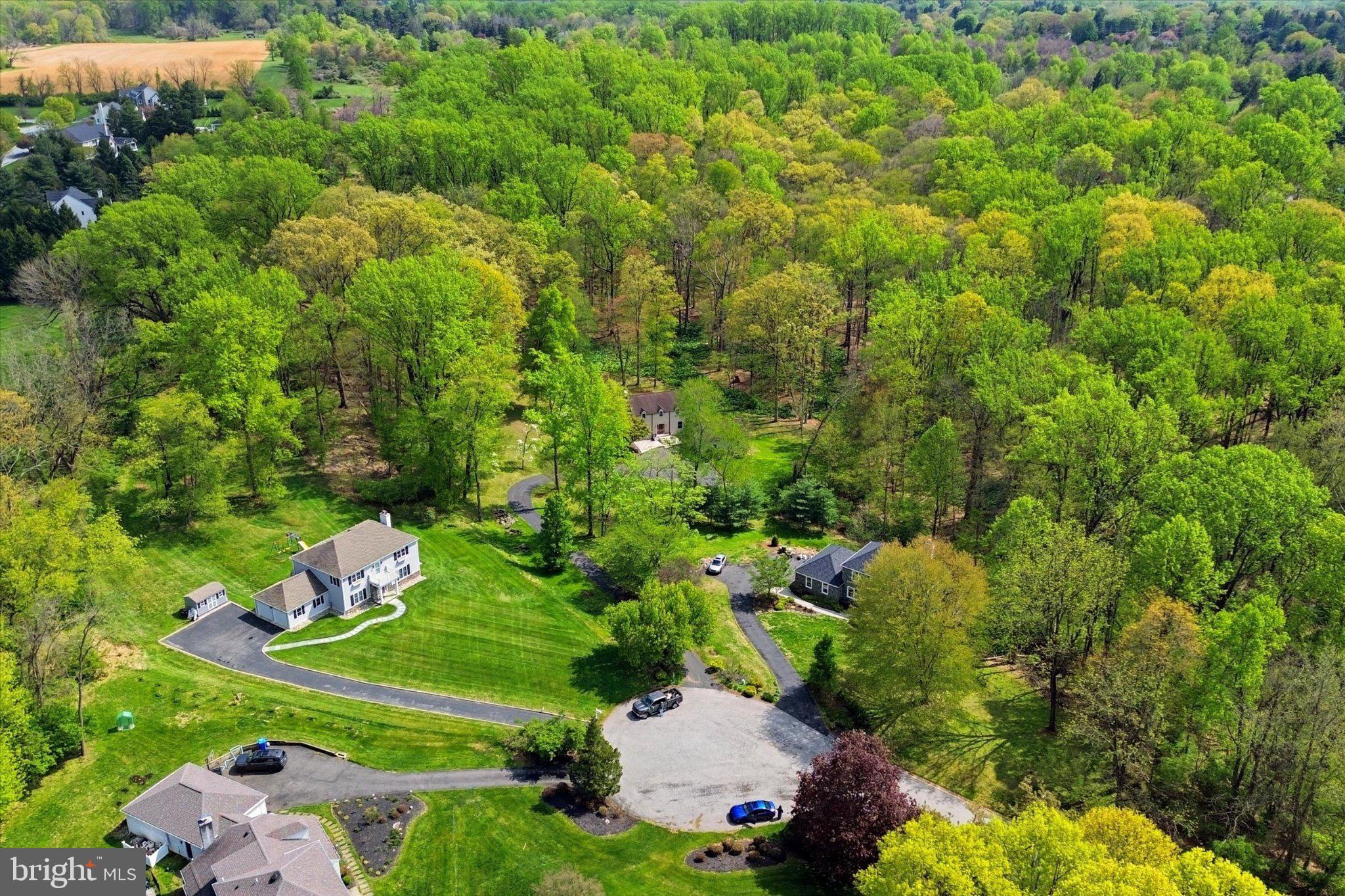 OKEHOCKING HILLS - Residential
