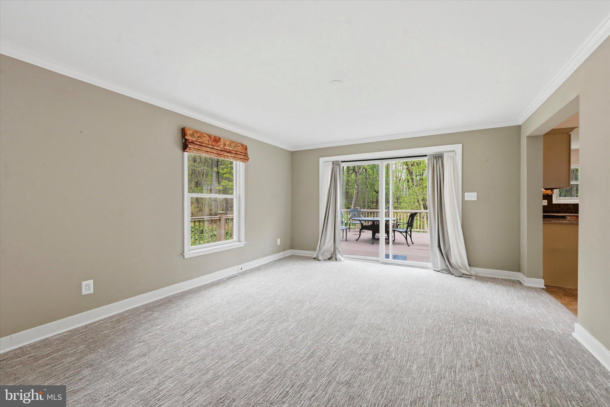OKEHOCKING HILLS - Residential