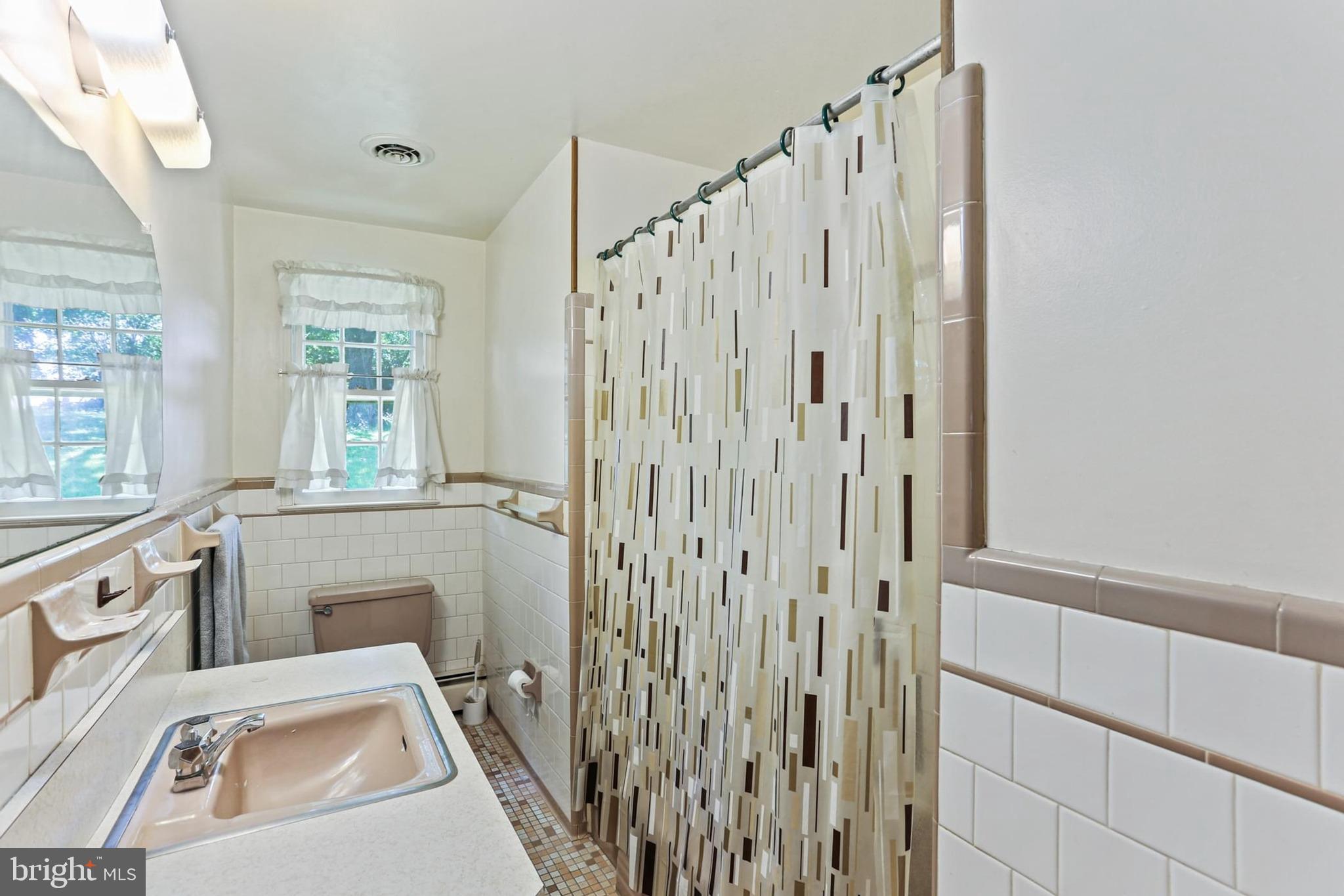 DAMASCUS OUTSIDE - Residential