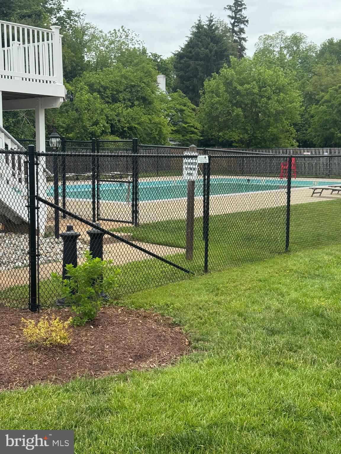 LEEDS SQUARE - Residential Lease