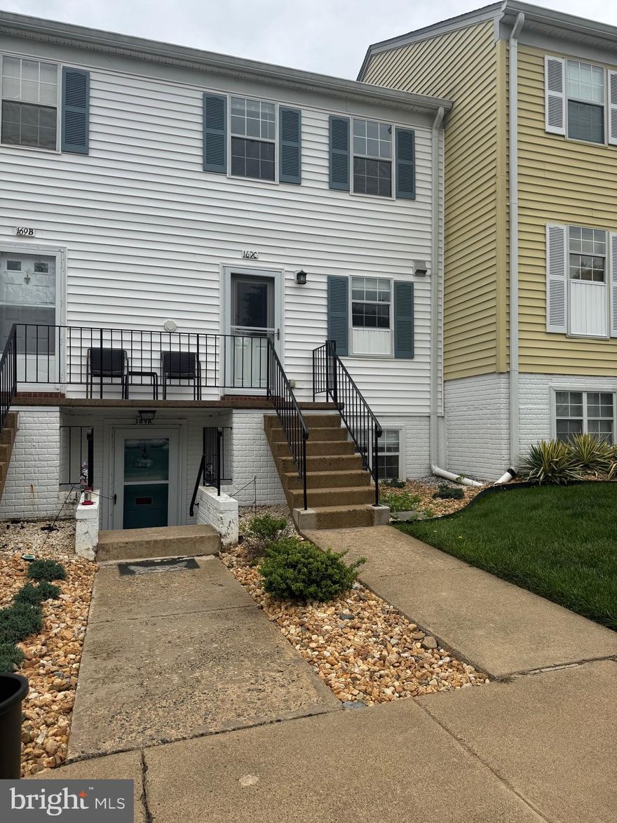 Great home in the town of Warrenton. 2 BR 1.5 Bath . LVP throughout the house. Granite countertops in kitchen with up graded cabinets. Large great room off the kitchen has lots of natural sun light..Balcony off great room over looks  for like setting. 2 generous Bedrooms with lots of sunlight  and nice closets. Laundry  Room is in the Primary Bedroom.. Freshly Painted -Additional storage space in attic w/easy access drop down stairs. As well as outdoor storage on the deck.  One block from Main street Warrenton so walkable to First Fridays and shopping https://apply.link/L0Xr9uI