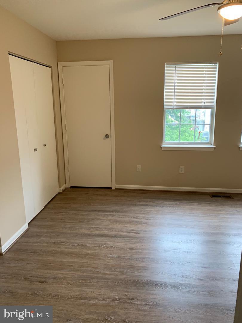 LEEDS SQUARE - Residential Lease