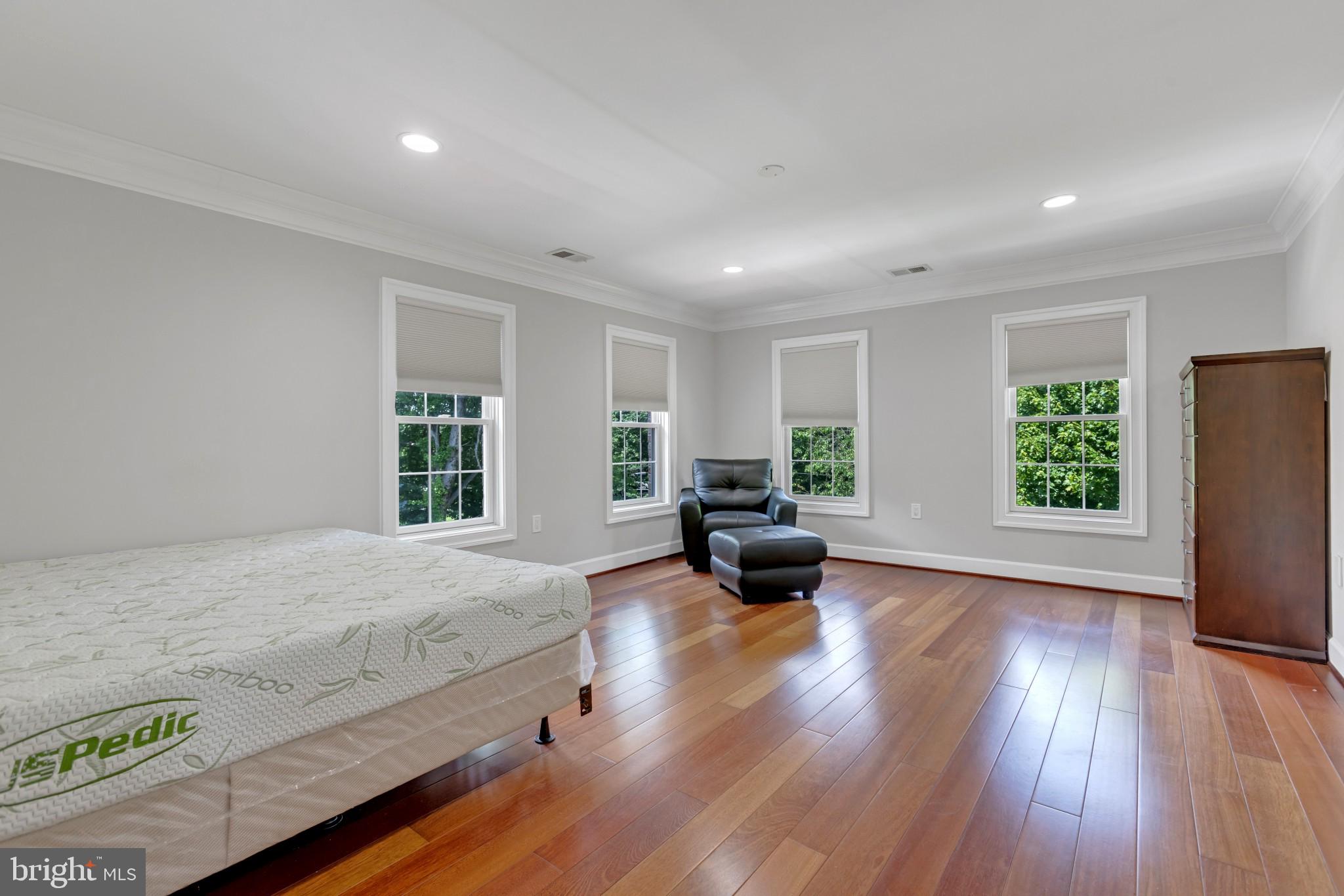 EL NIDO ESTATES - Residential Lease