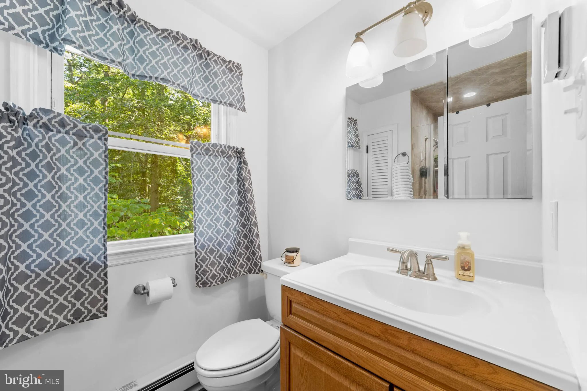 Medford, New Jersey 08055, United States, 4 Bedrooms Bedrooms, ,3 BathroomsBathrooms,Residential,Active,156092