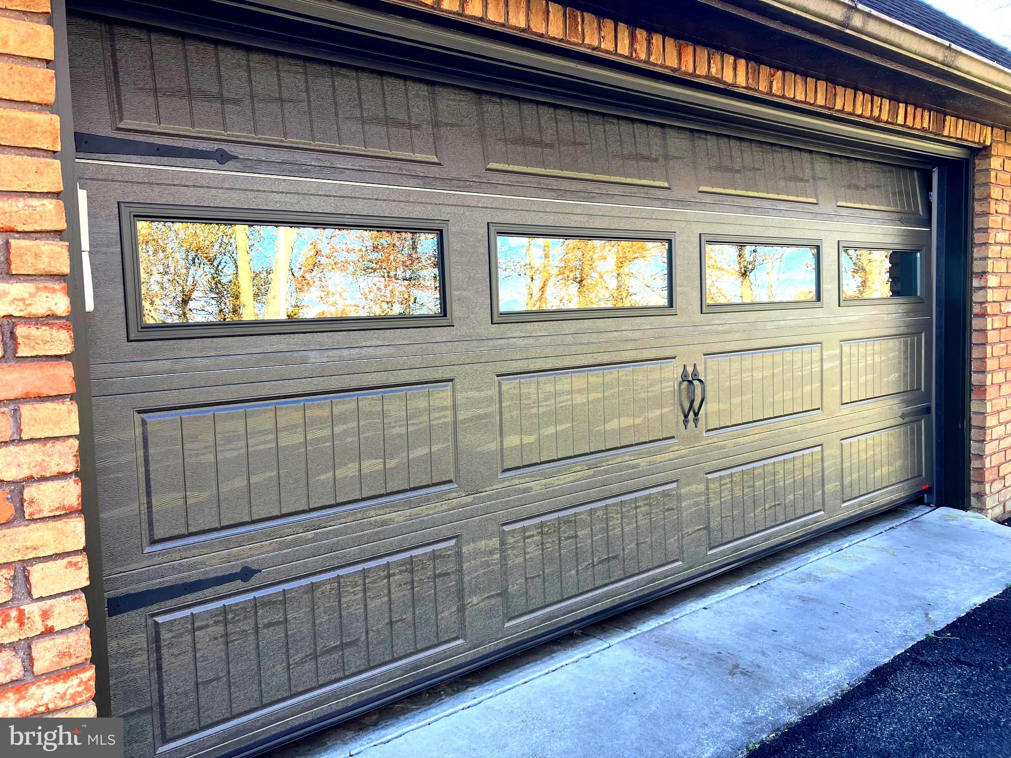 2200 STONEY POINT ROAD