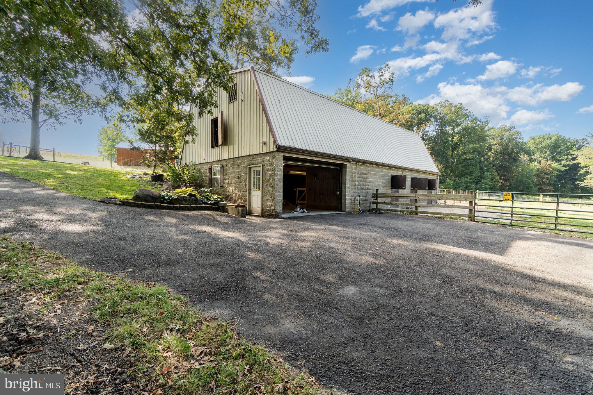 STONEY POINT - Residential