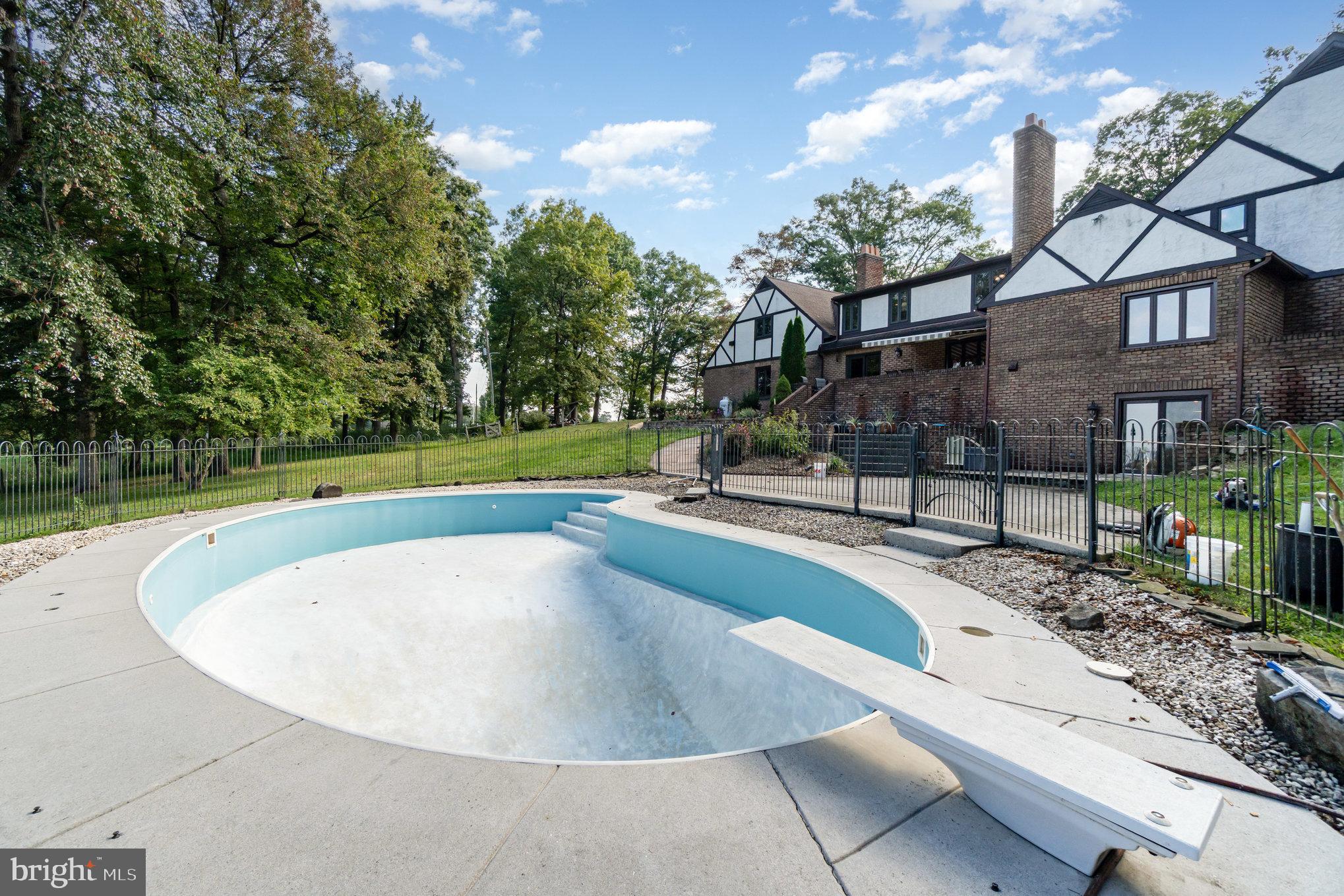 STONEY POINT - Residential