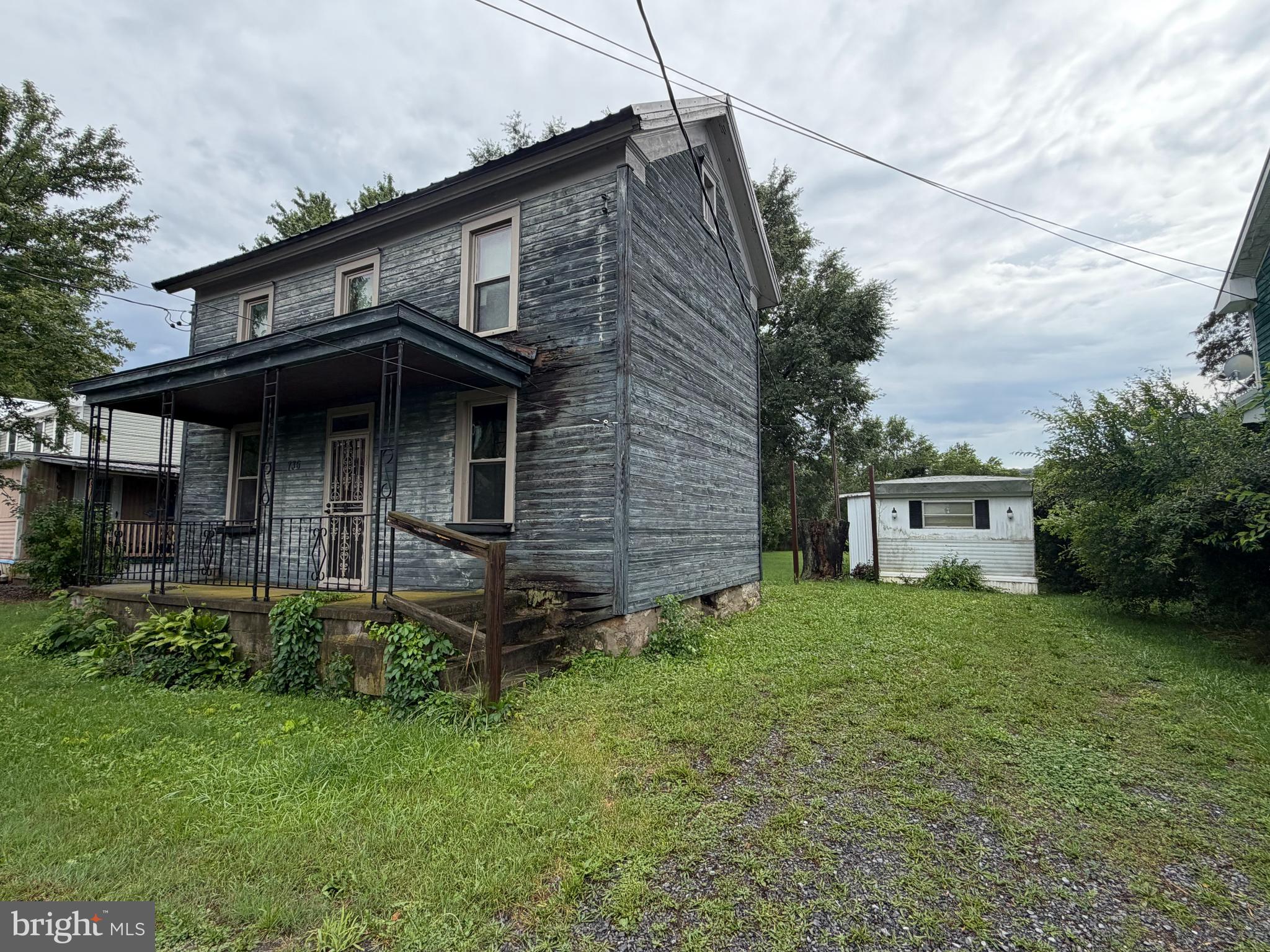 736 WATER STREET