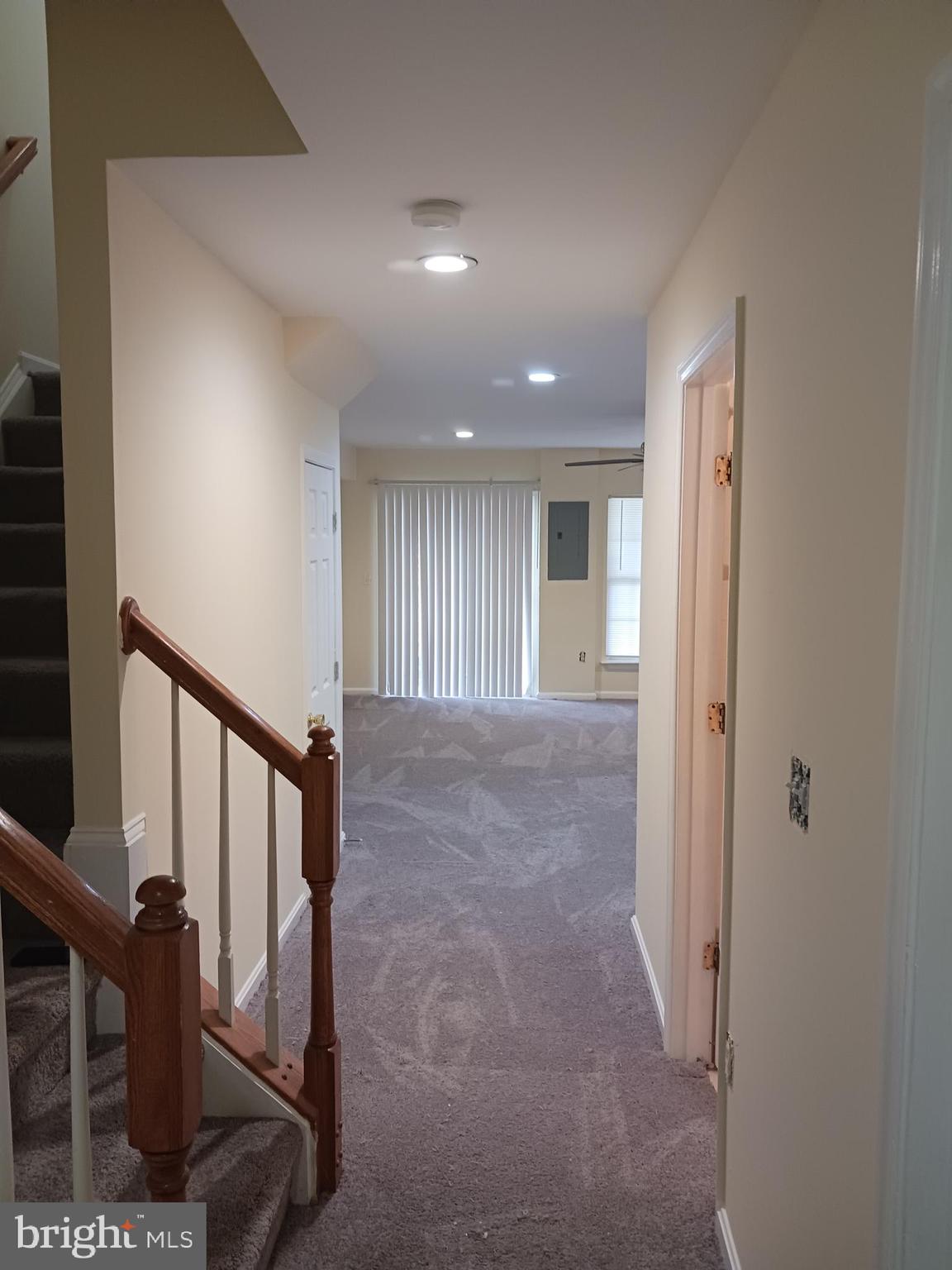 HILLSIDE TERRACE - Residential Lease