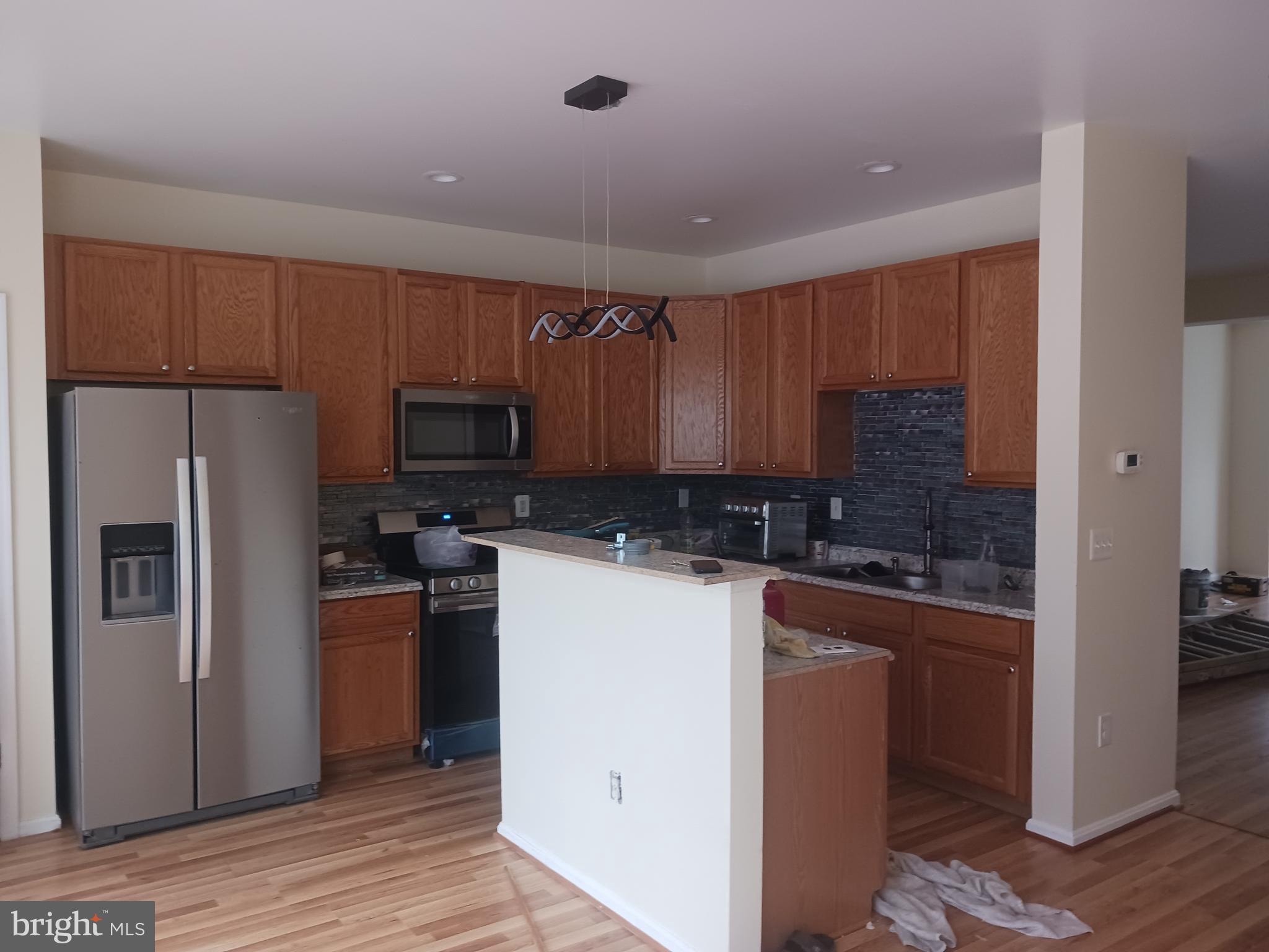 HILLSIDE TERRACE - Residential Lease