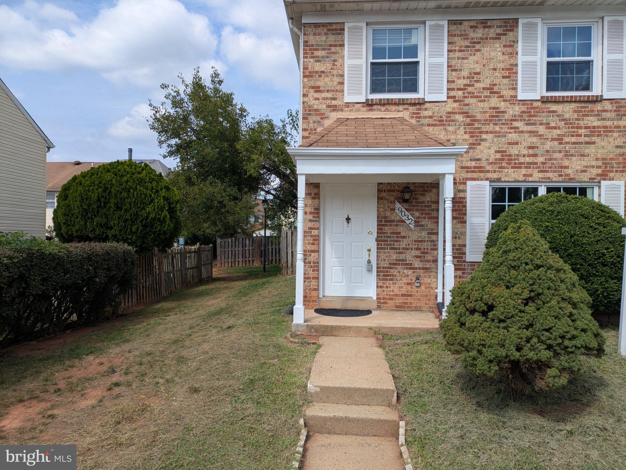 9032 WHISPERING PINE COURT