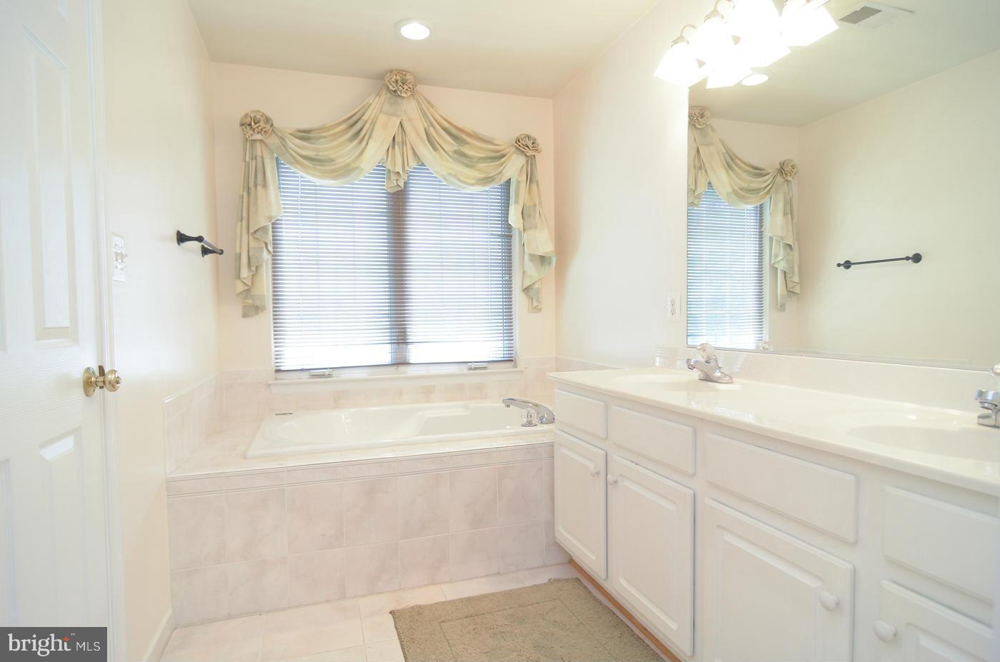 BRAEMAR - Residential Lease