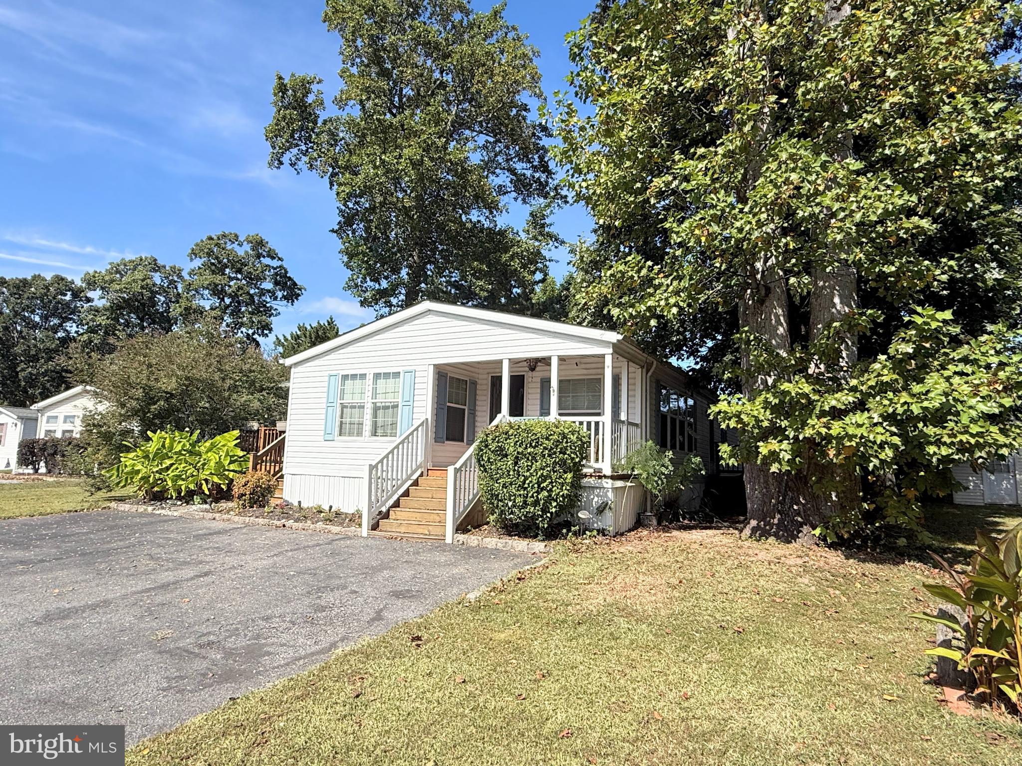 35237 BREAKERS STREET E-711