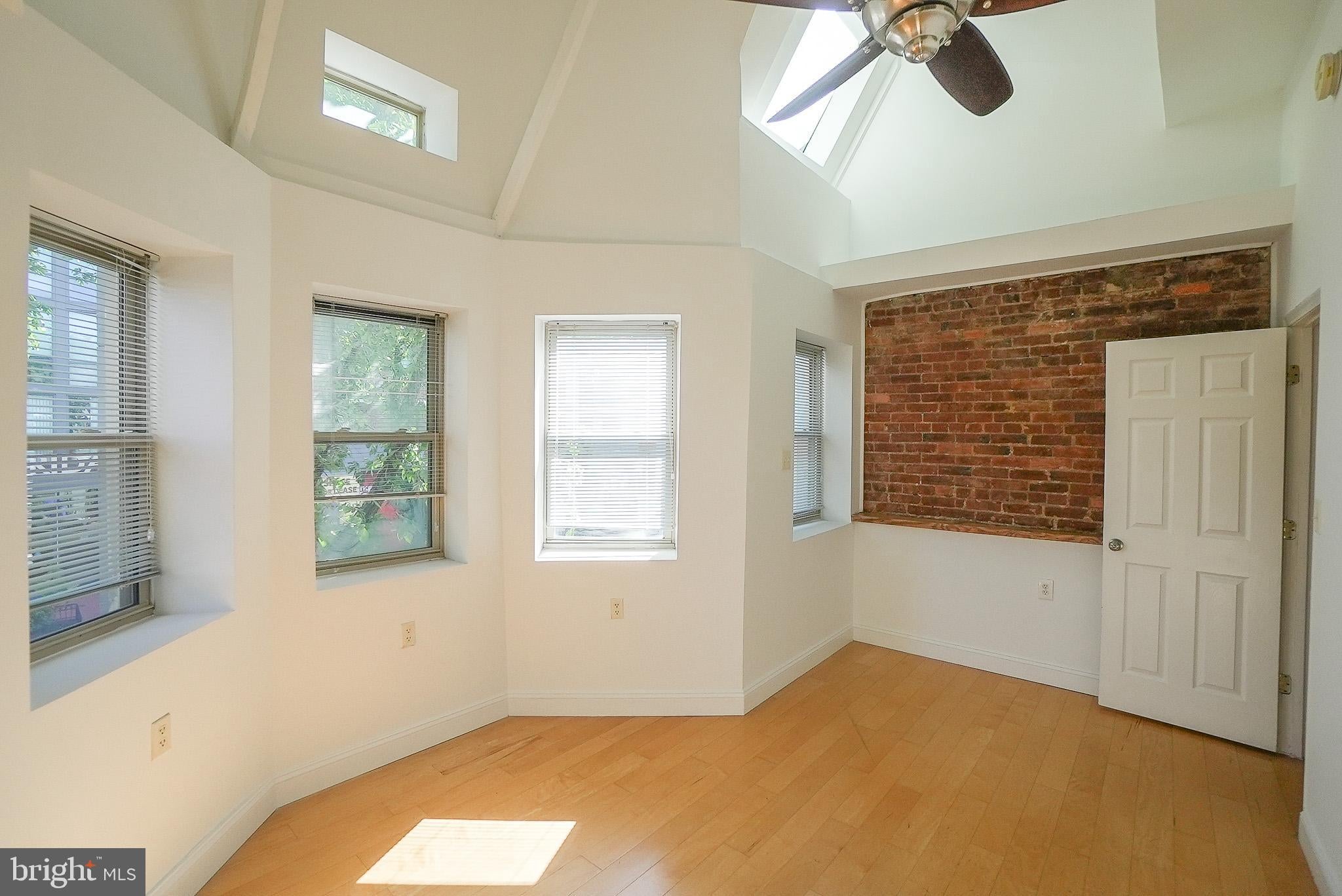 37 FLORIDA AVENUE NE