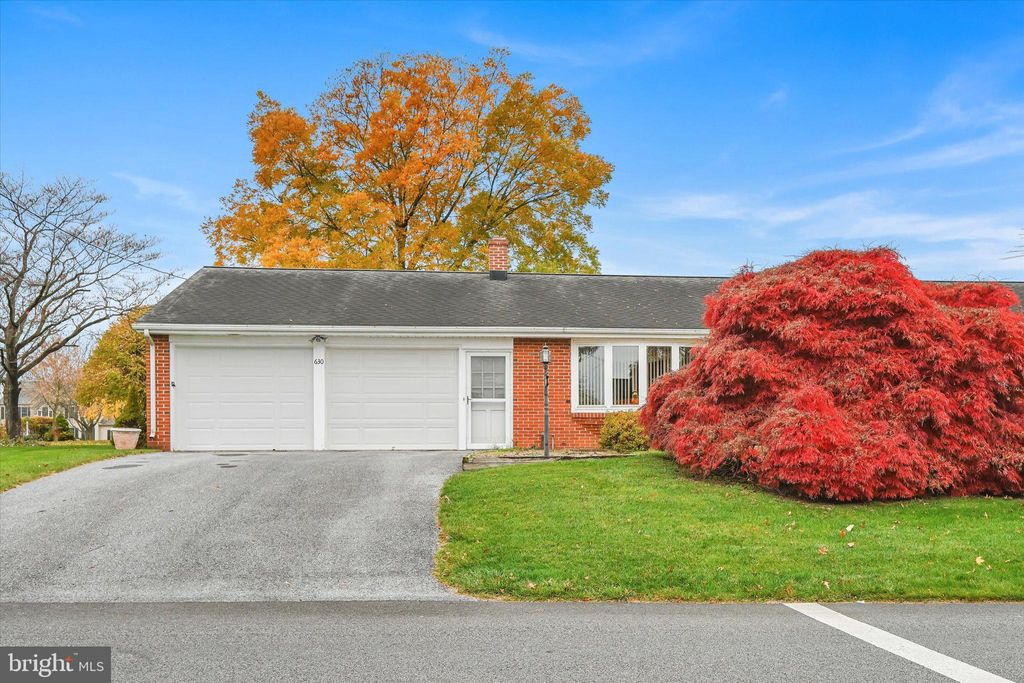 Photo of 630 Pine Hill Road, Lititz, PA 17543 (MLS # PALA2042850)