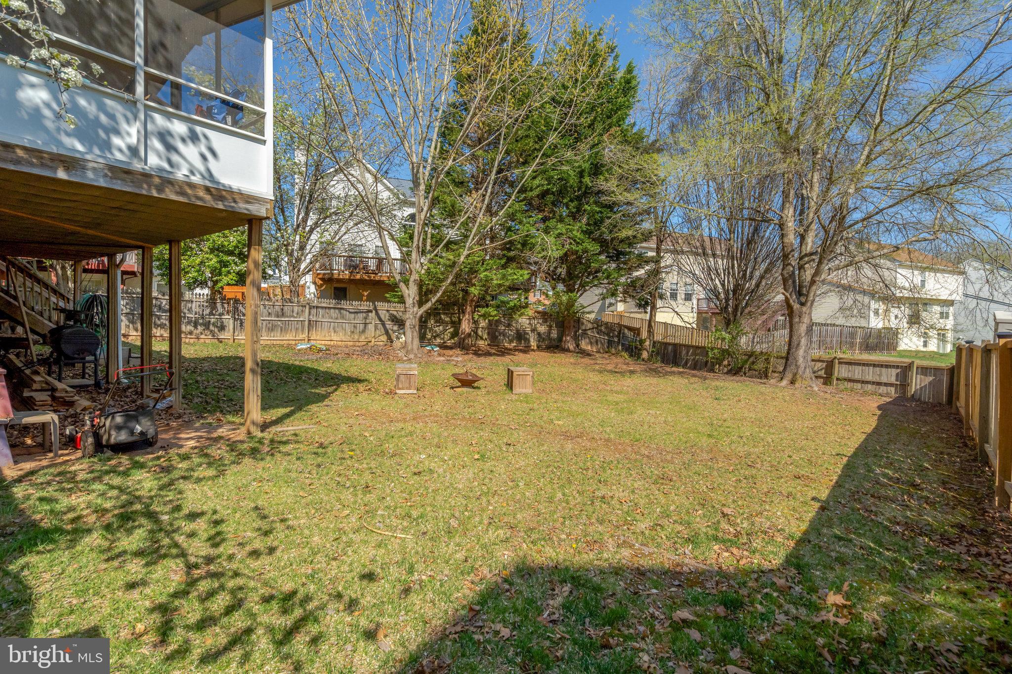 BLOOMS CROSSING - Residential