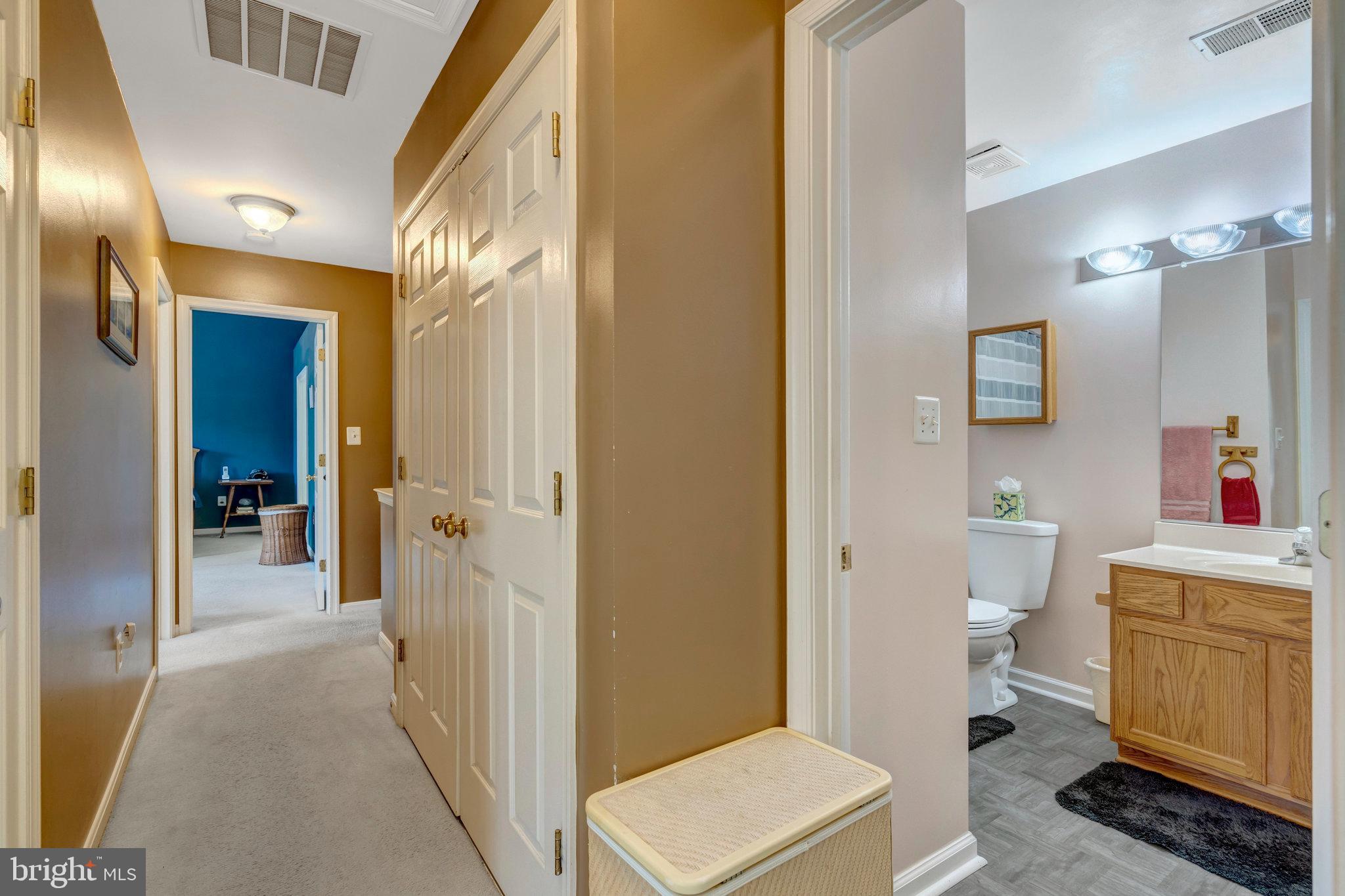 BLOOMS CROSSING - Residential