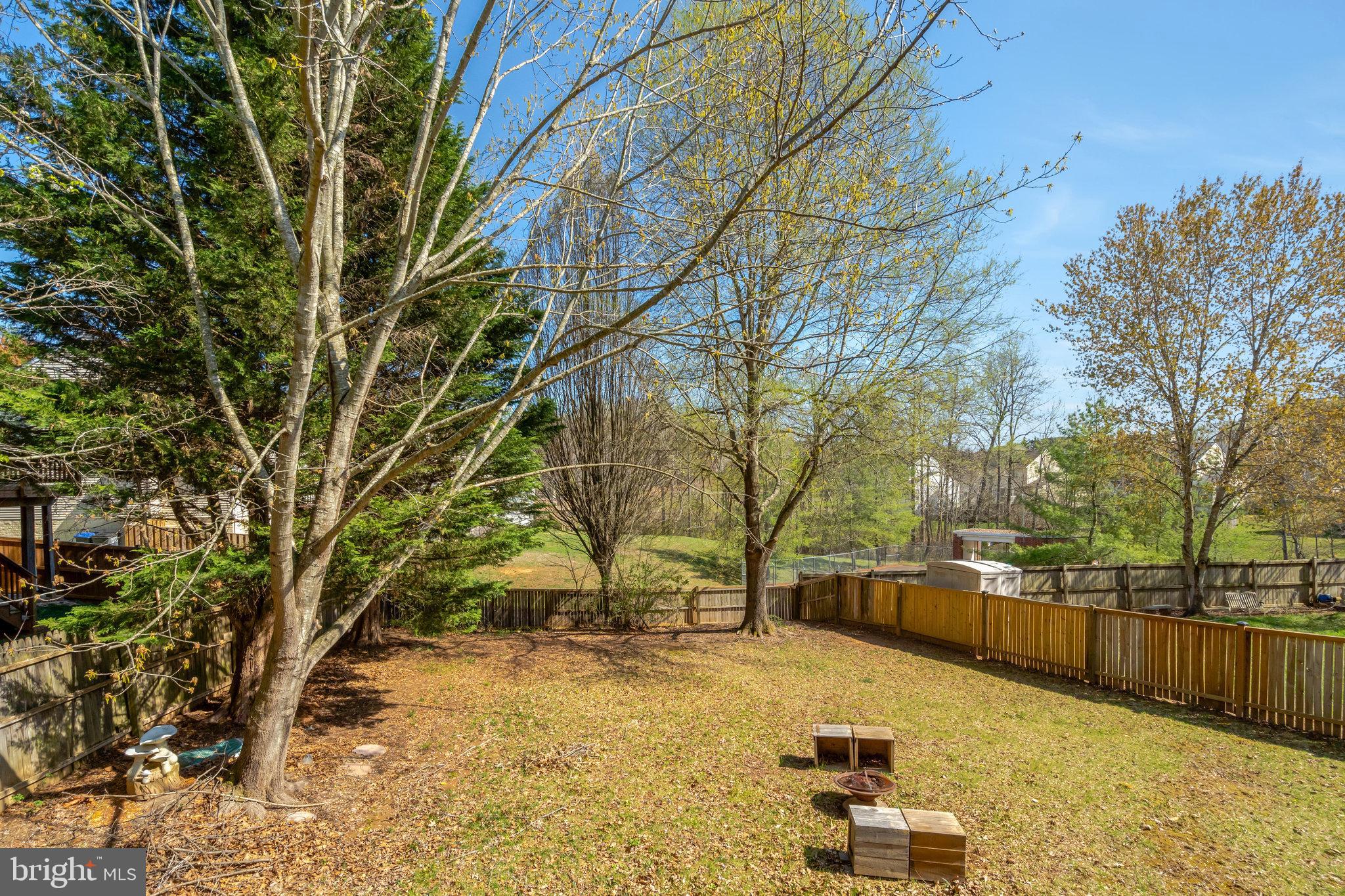 BLOOMS CROSSING - Residential