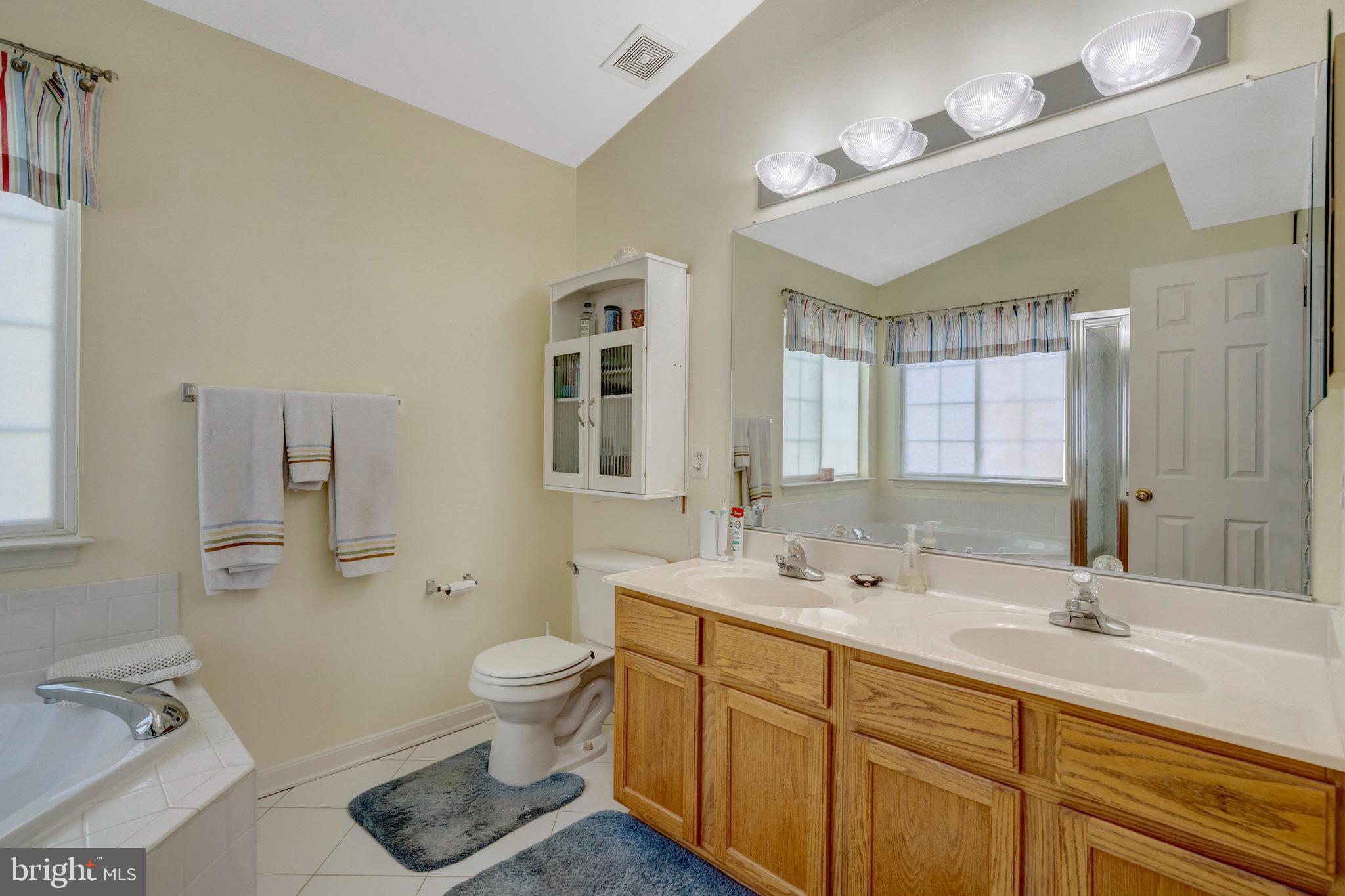 BLOOMS CROSSING - Residential