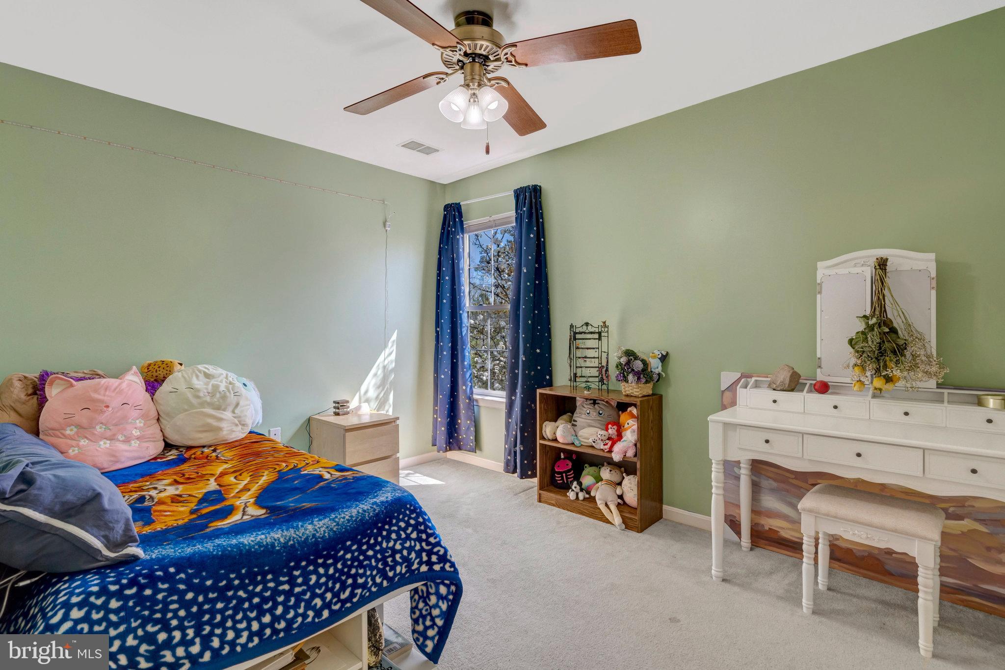 BLOOMS CROSSING - Residential