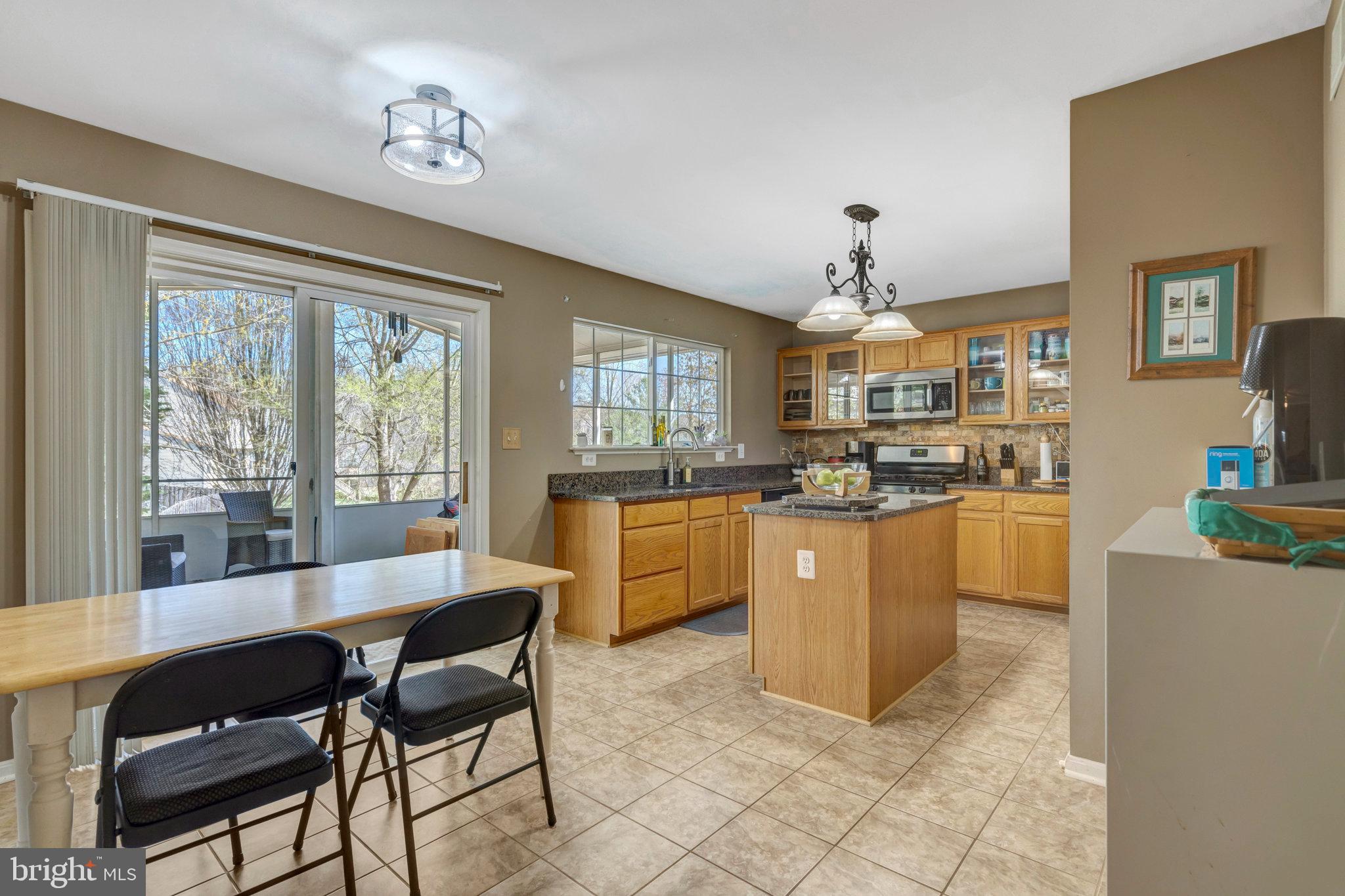 BLOOMS CROSSING - Residential