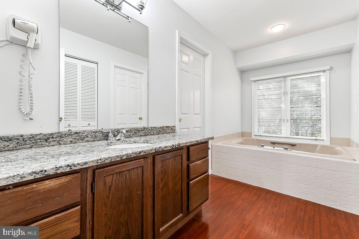 RADLEY RUN MEWS - Residential