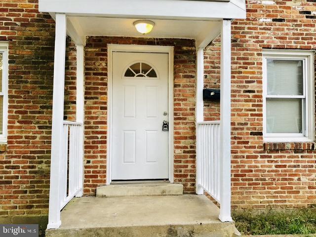 2916 WREN COURT