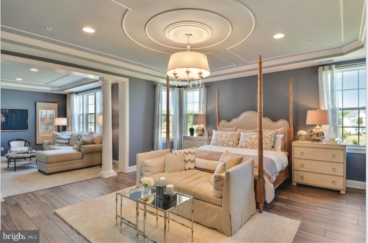 QUEEN ANNE - Residential