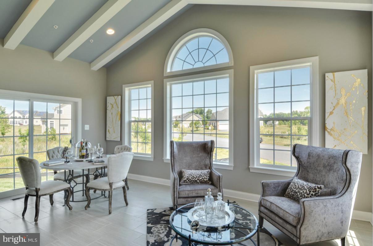 QUEEN ANNE - Residential