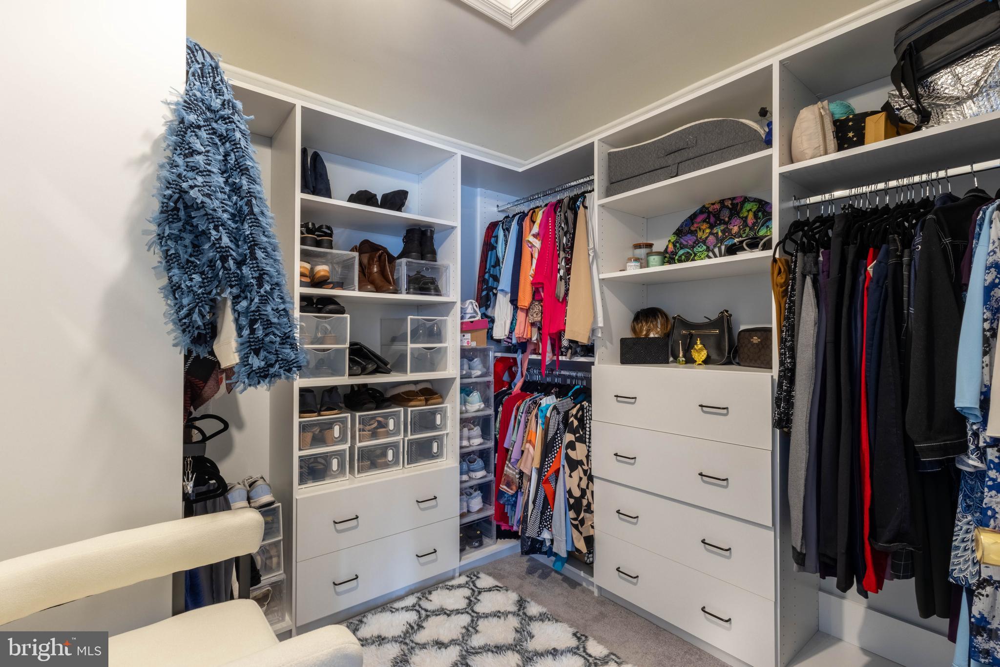 HILLSIDE TERRACE - Residential