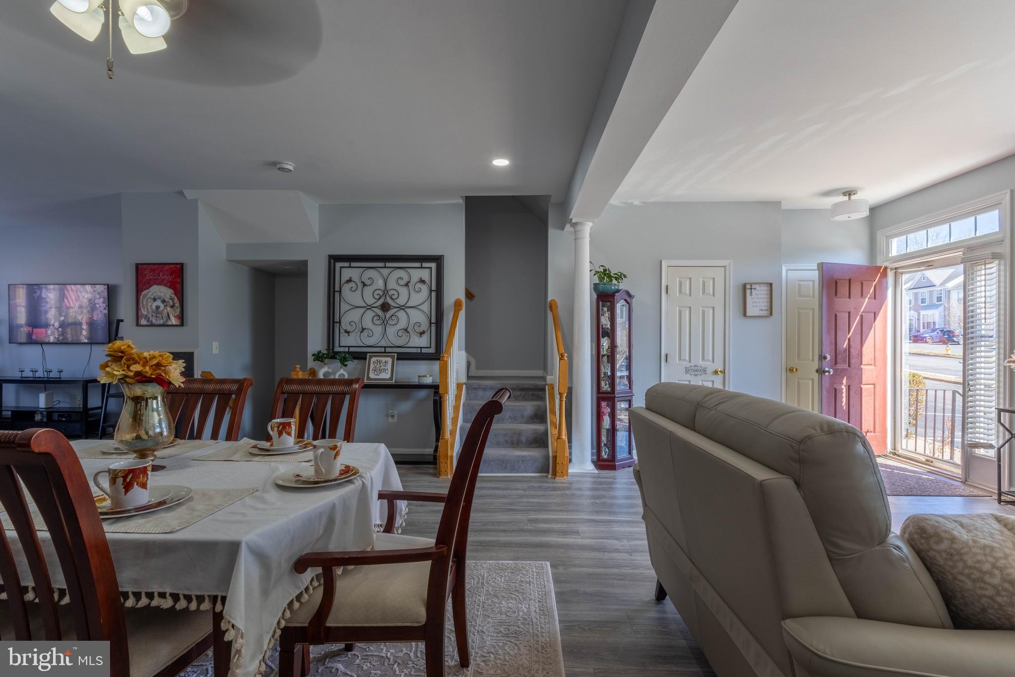 HILLSIDE TERRACE - Residential