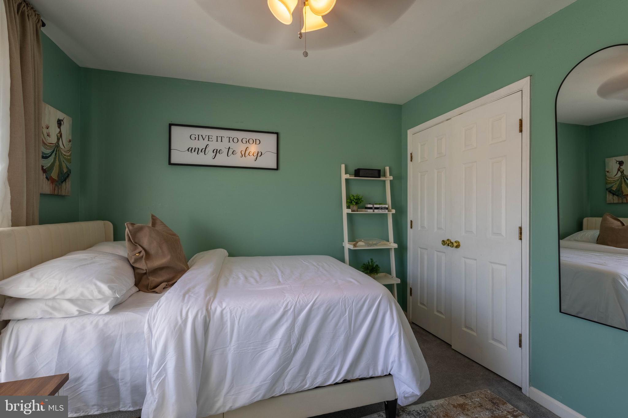 HILLSIDE TERRACE - Residential