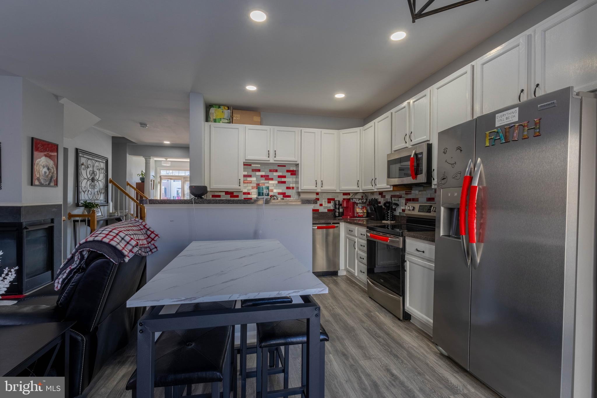 HILLSIDE TERRACE - Residential