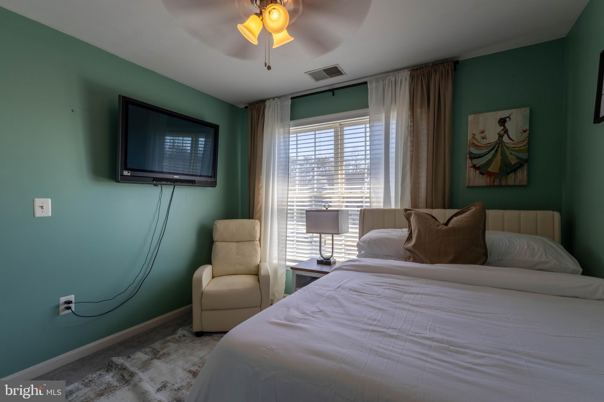 HILLSIDE TERRACE - Residential