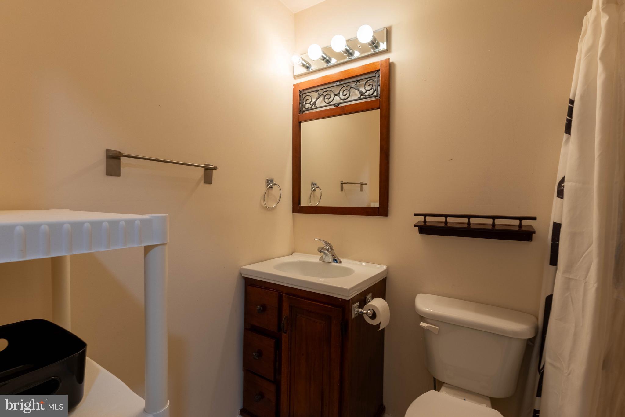 HILLSIDE TERRACE - Residential