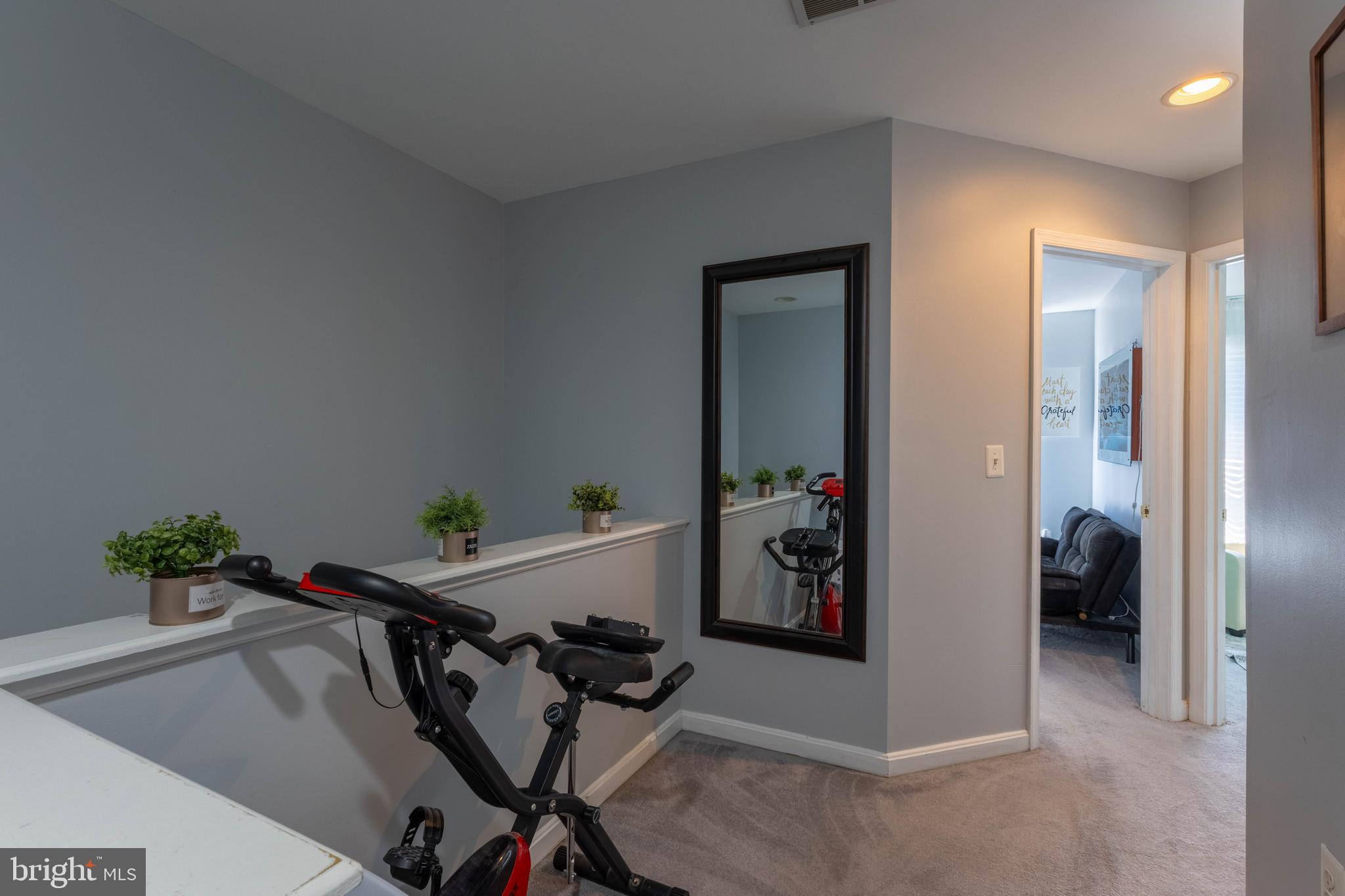 HILLSIDE TERRACE - Residential