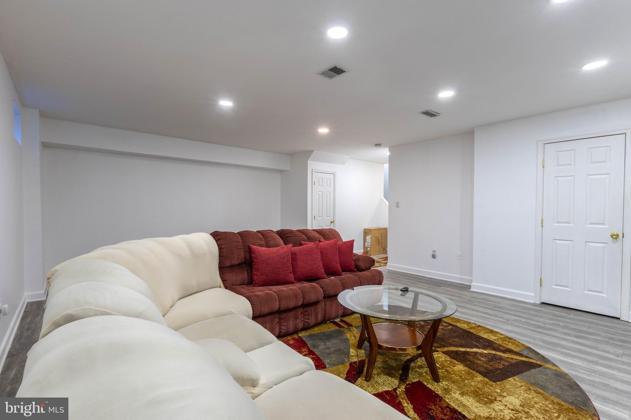 HILLSIDE TERRACE - Residential