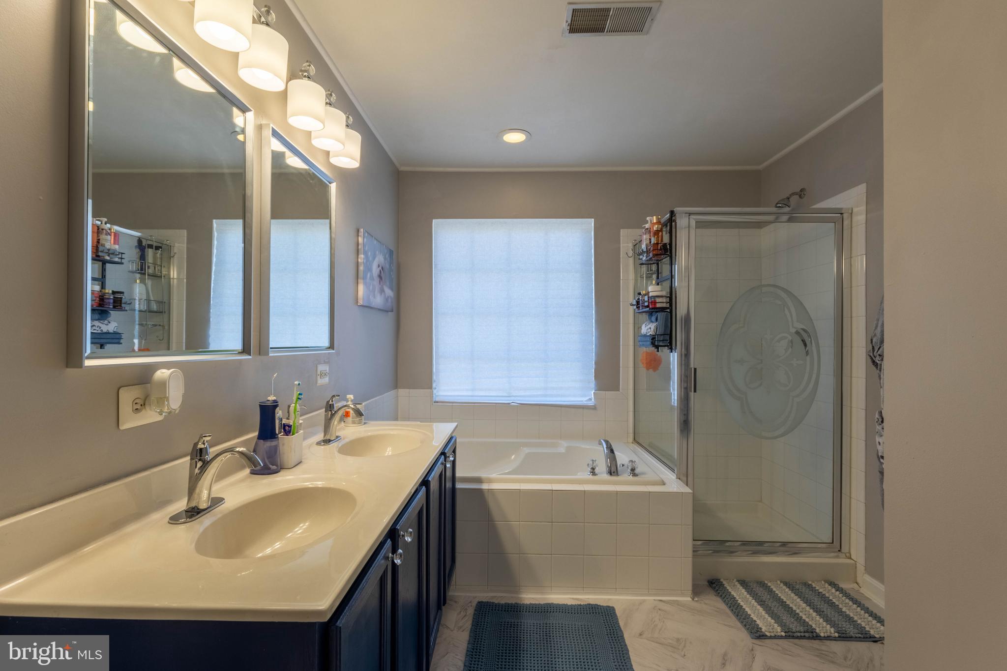 HILLSIDE TERRACE - Residential