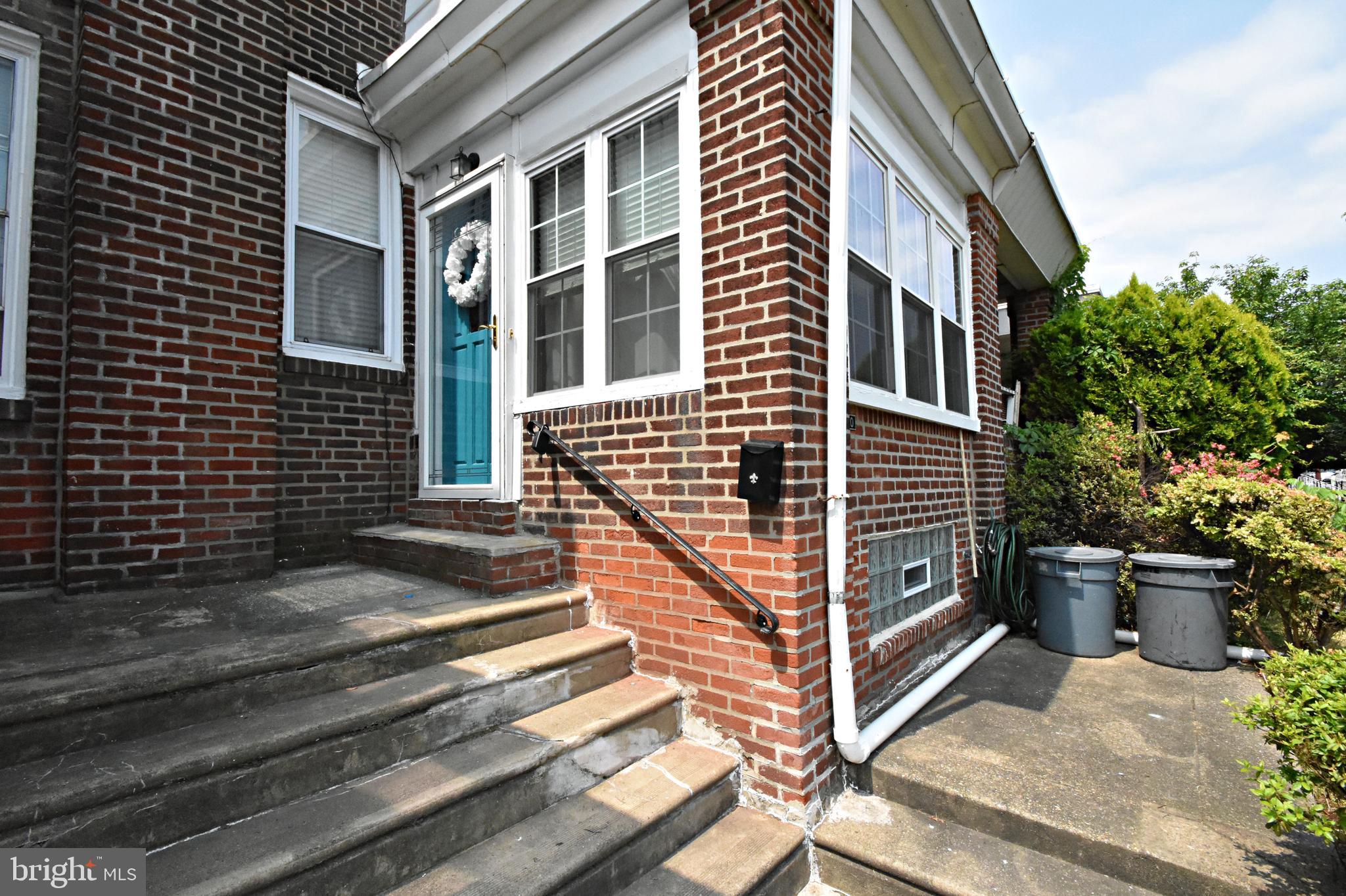 LAWNCREST - Residential