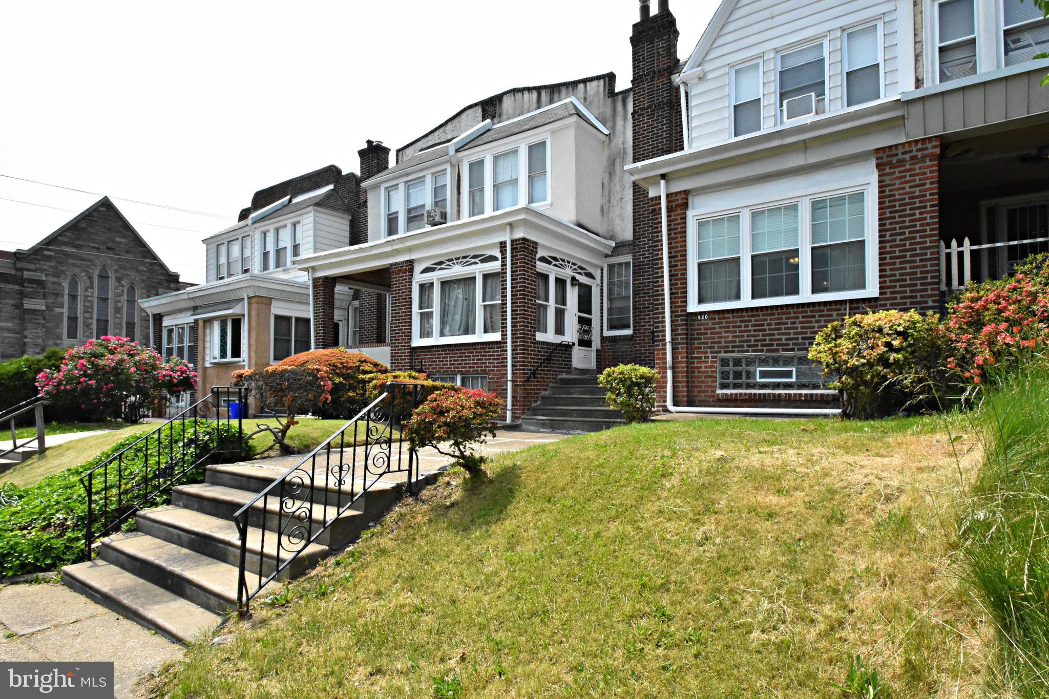 LAWNCREST - Residential